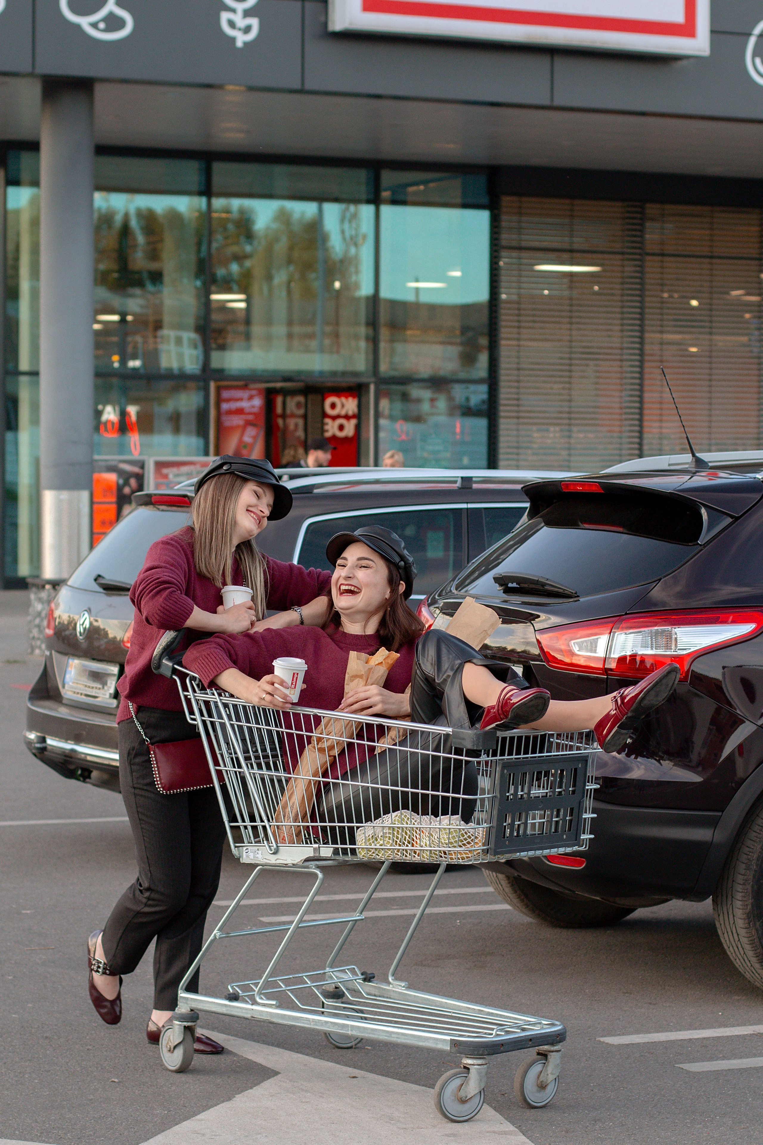 Супермаркет. Детский и семейный фотограф в г. Бельцы