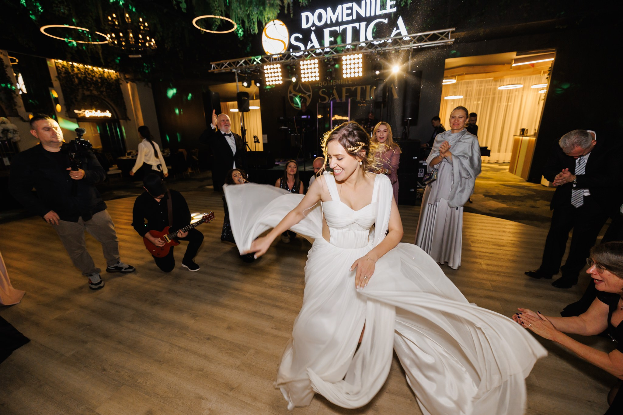 Nunta Beatrice + Alin la Domeniile Saftica. Fotograf nunta Bucuresti - Manu Ivanciu