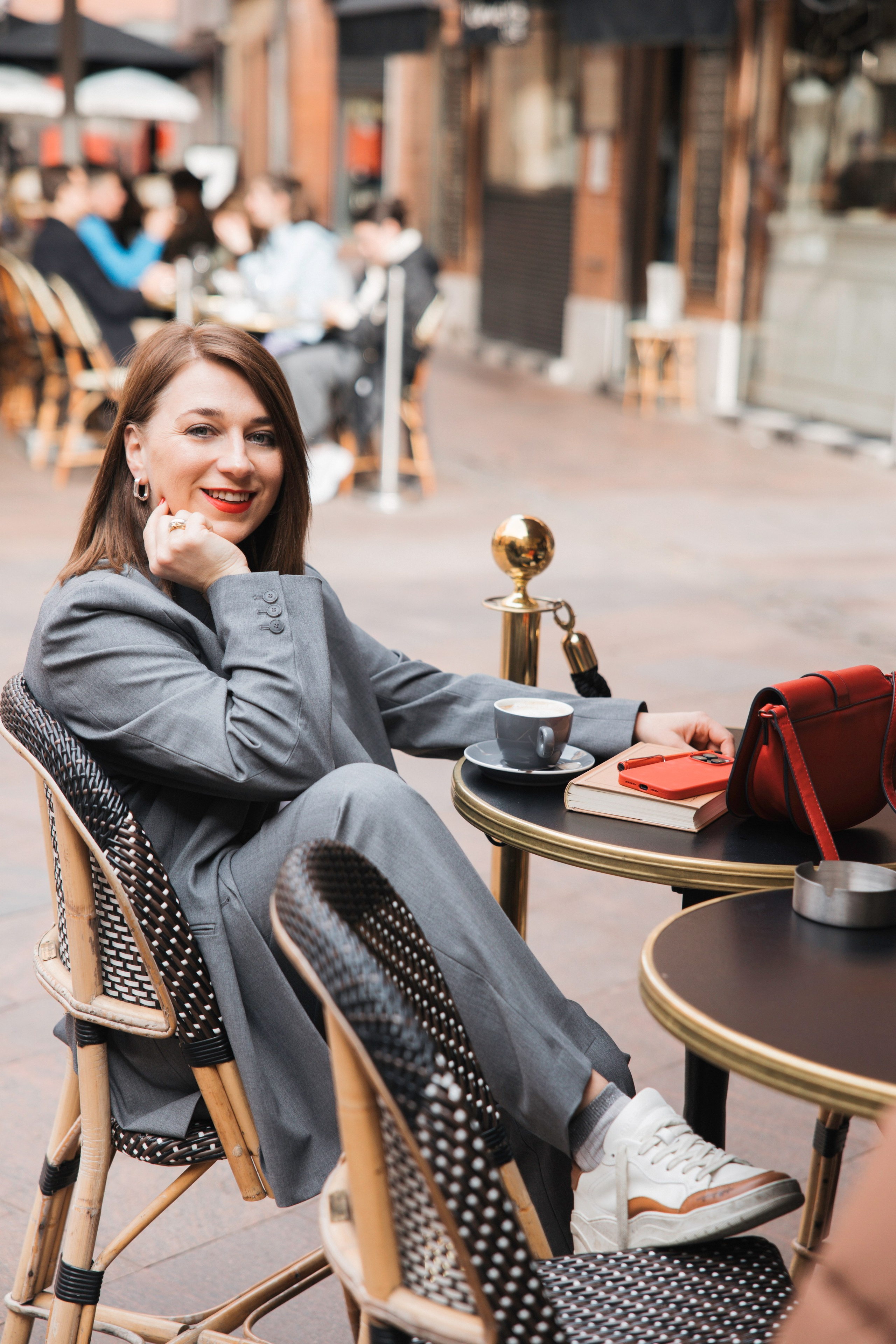 Personal Brand photoshoot in Toulouse. Eugenie Smirnova — wedding, corporate and lifestyle photographer in Toulouse and Southwest France