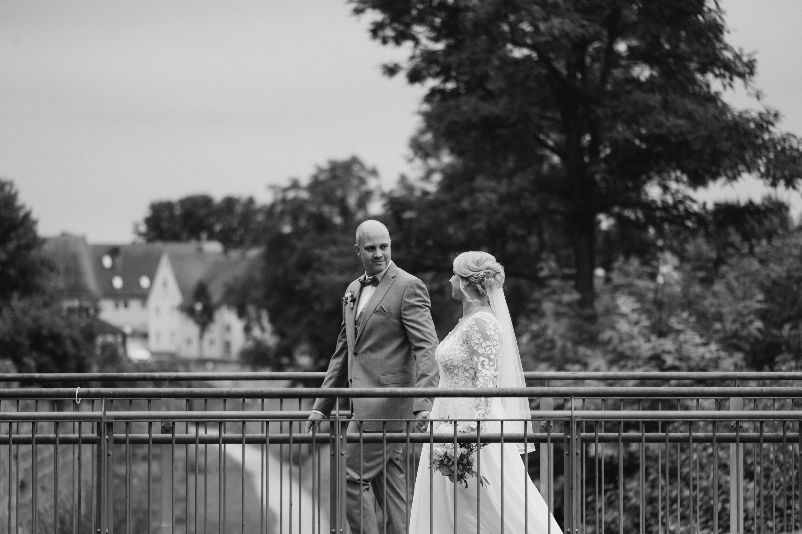 PRE-WEDDING IN WOLFRAMS-ESCHENBACH. Photographer in Nuremberg Irina Mehnert from Ansbach