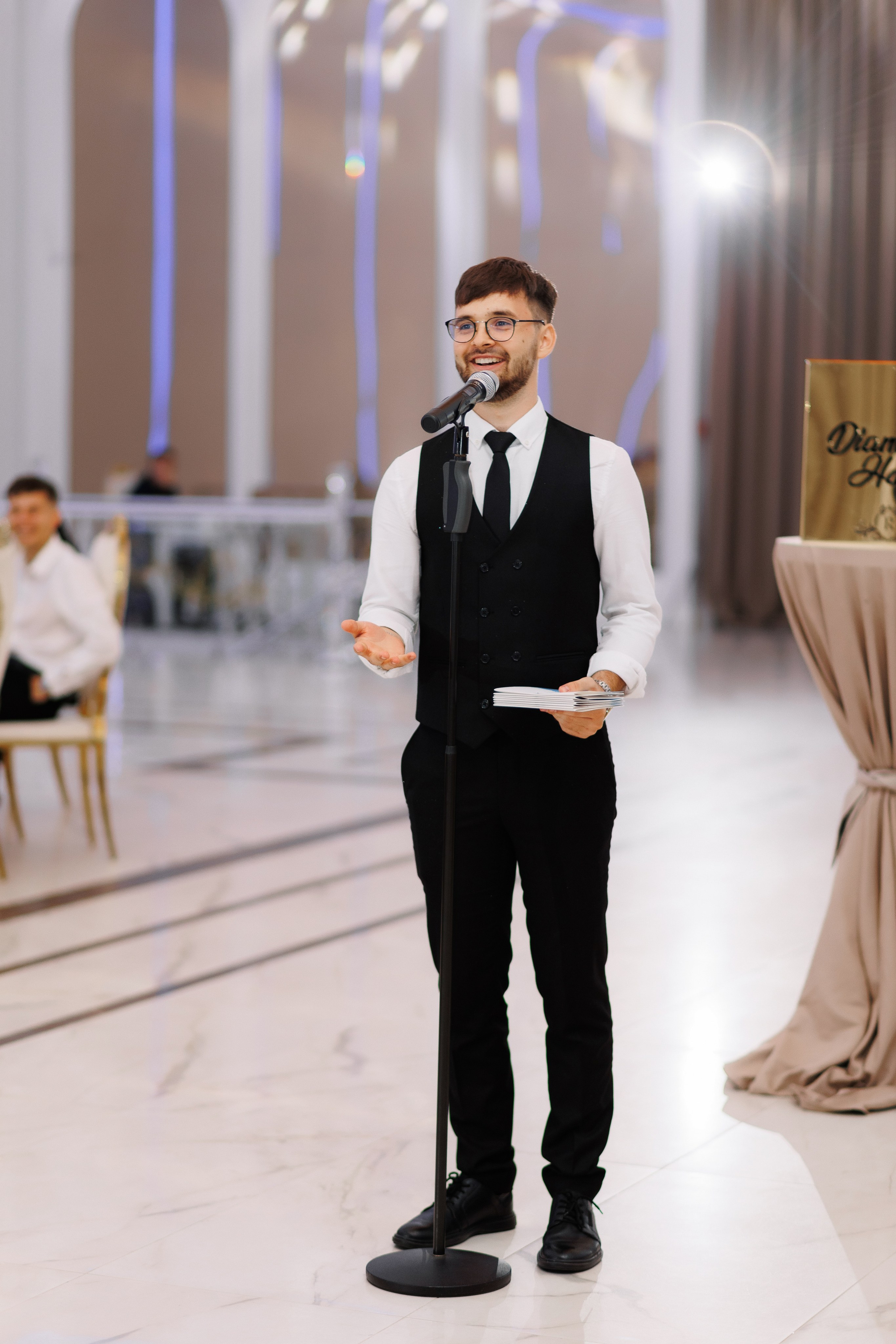 Atingerea e Dragoste. Servicii Foto Video în Chișinău și Europa ID-Brothers