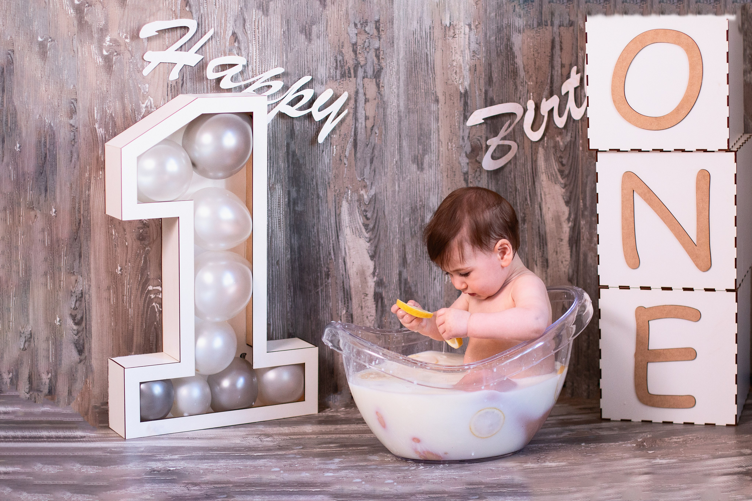 1 год. Детский и семейный фотограф в г. Бельцы