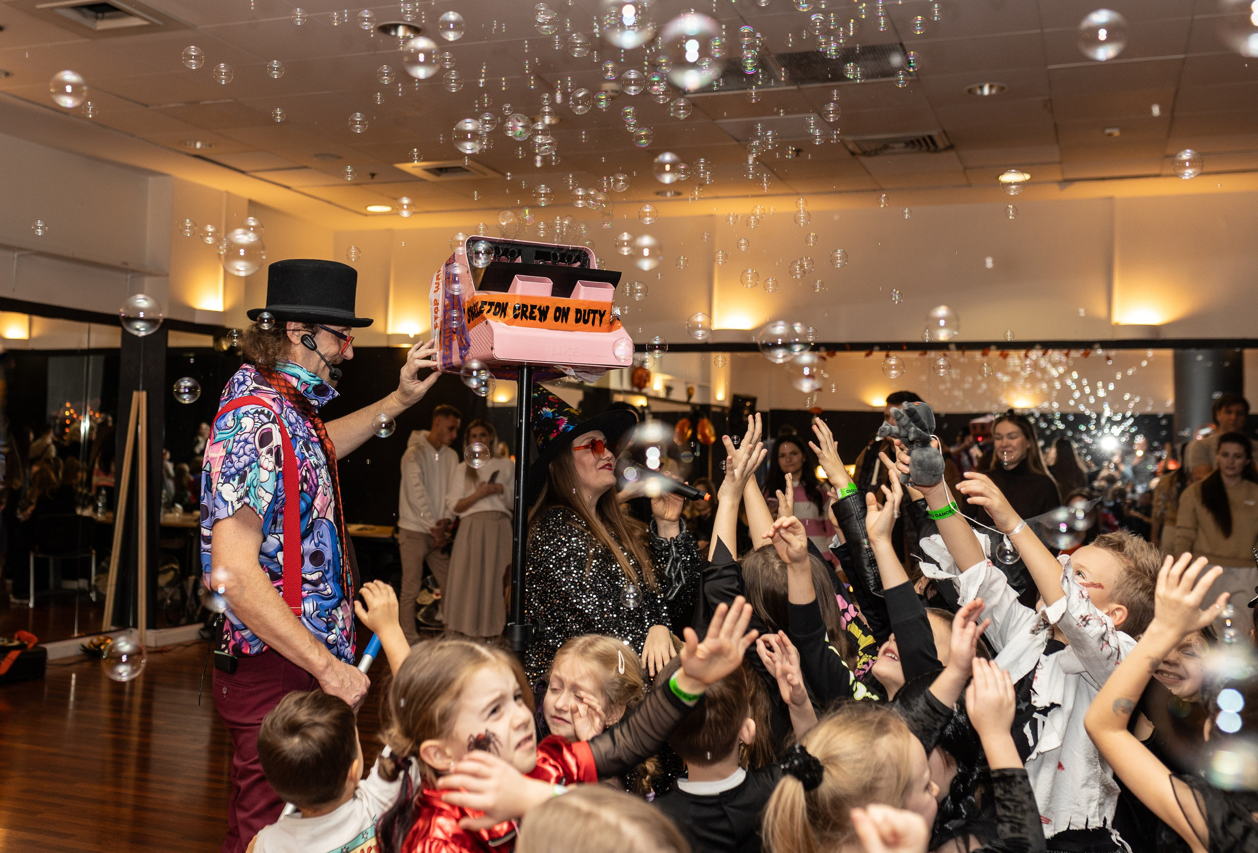 Leo dance studio Helloween 2025. Семейный и детский фотограф в Варшаве Мила Бобровская