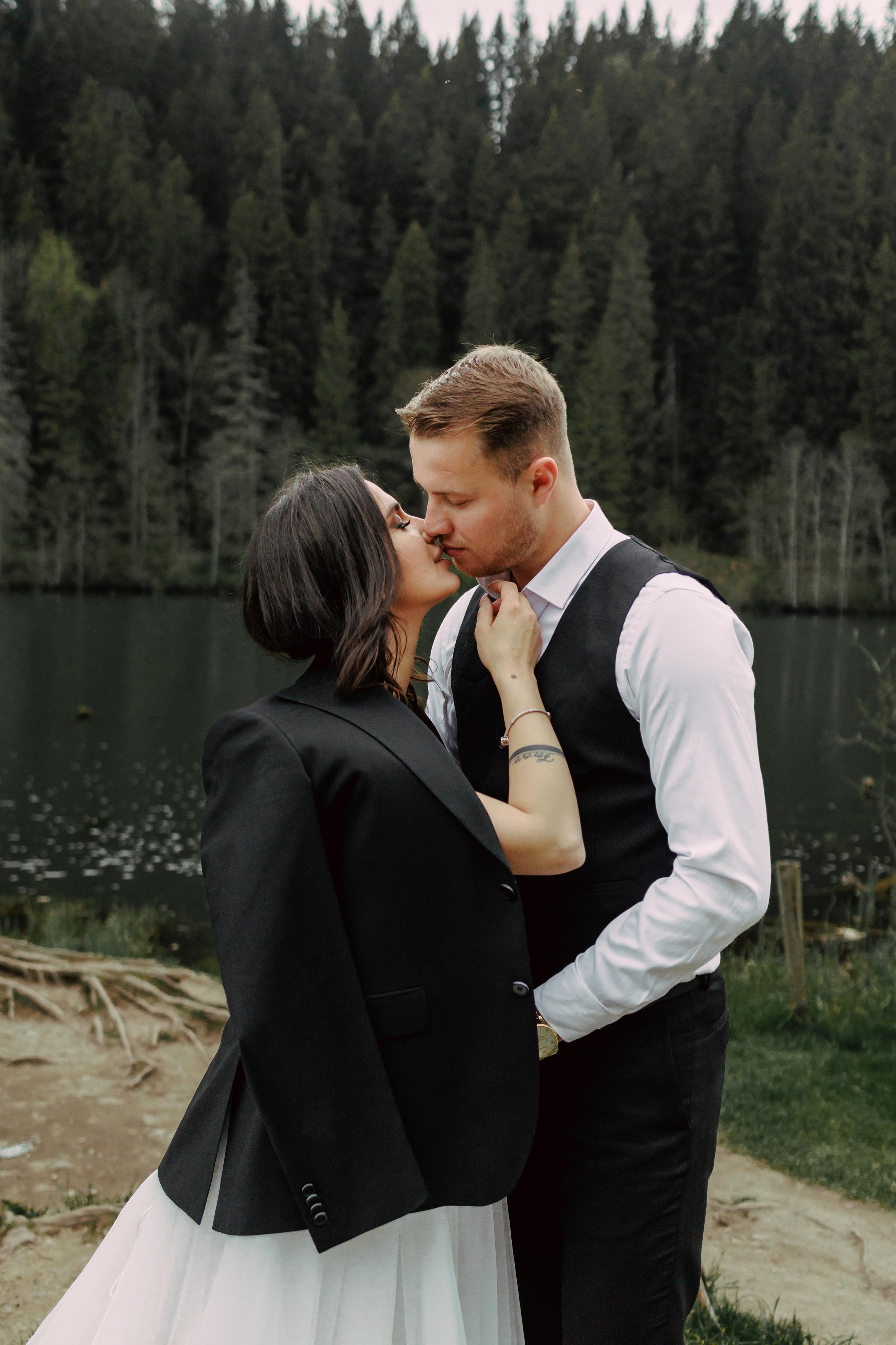 Lacul Roșu - Ivan & Cristina. Servicii foto-video!