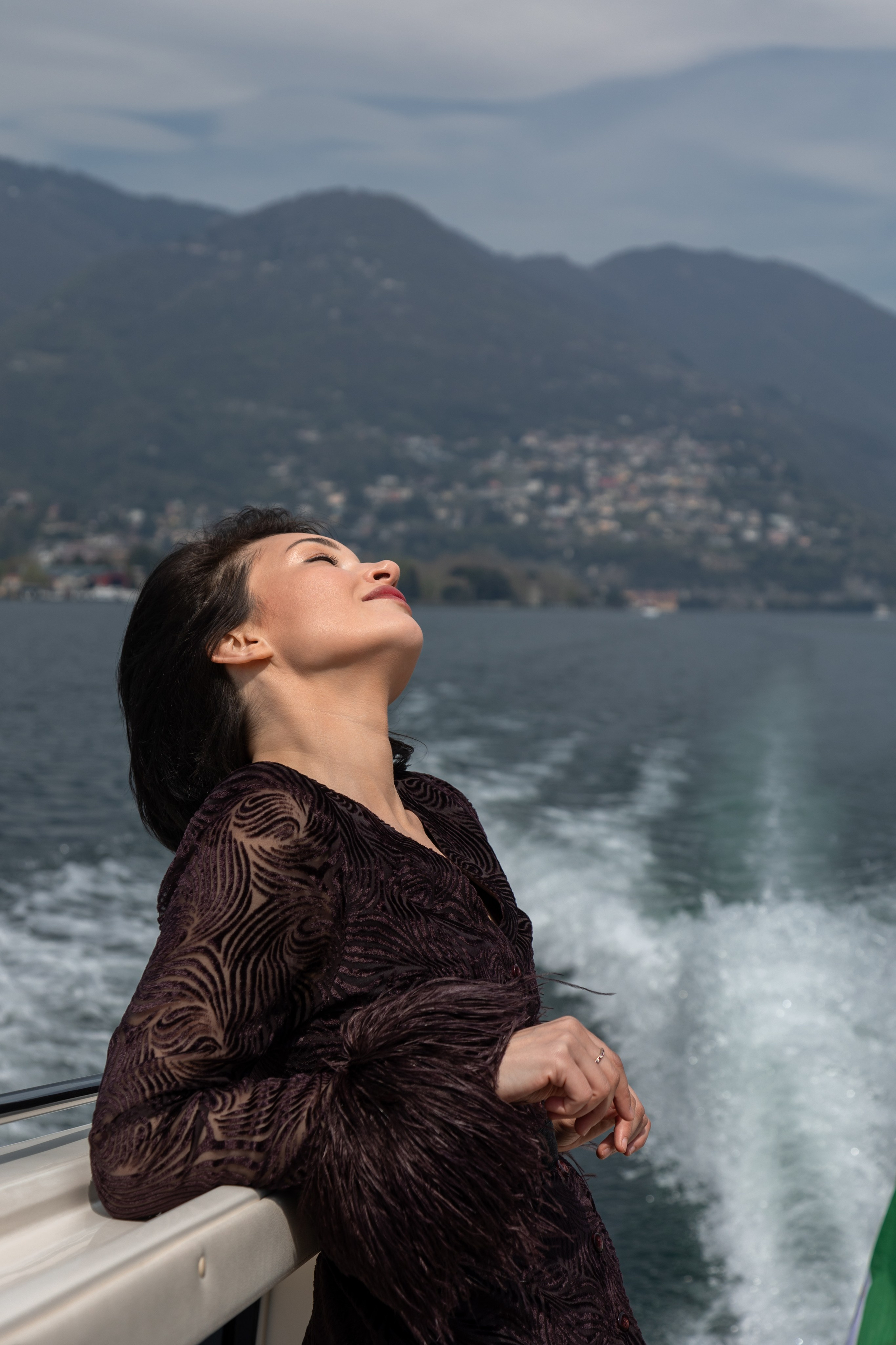 Girls yacht trip. Photographer in Milan |Mila Pro Photo