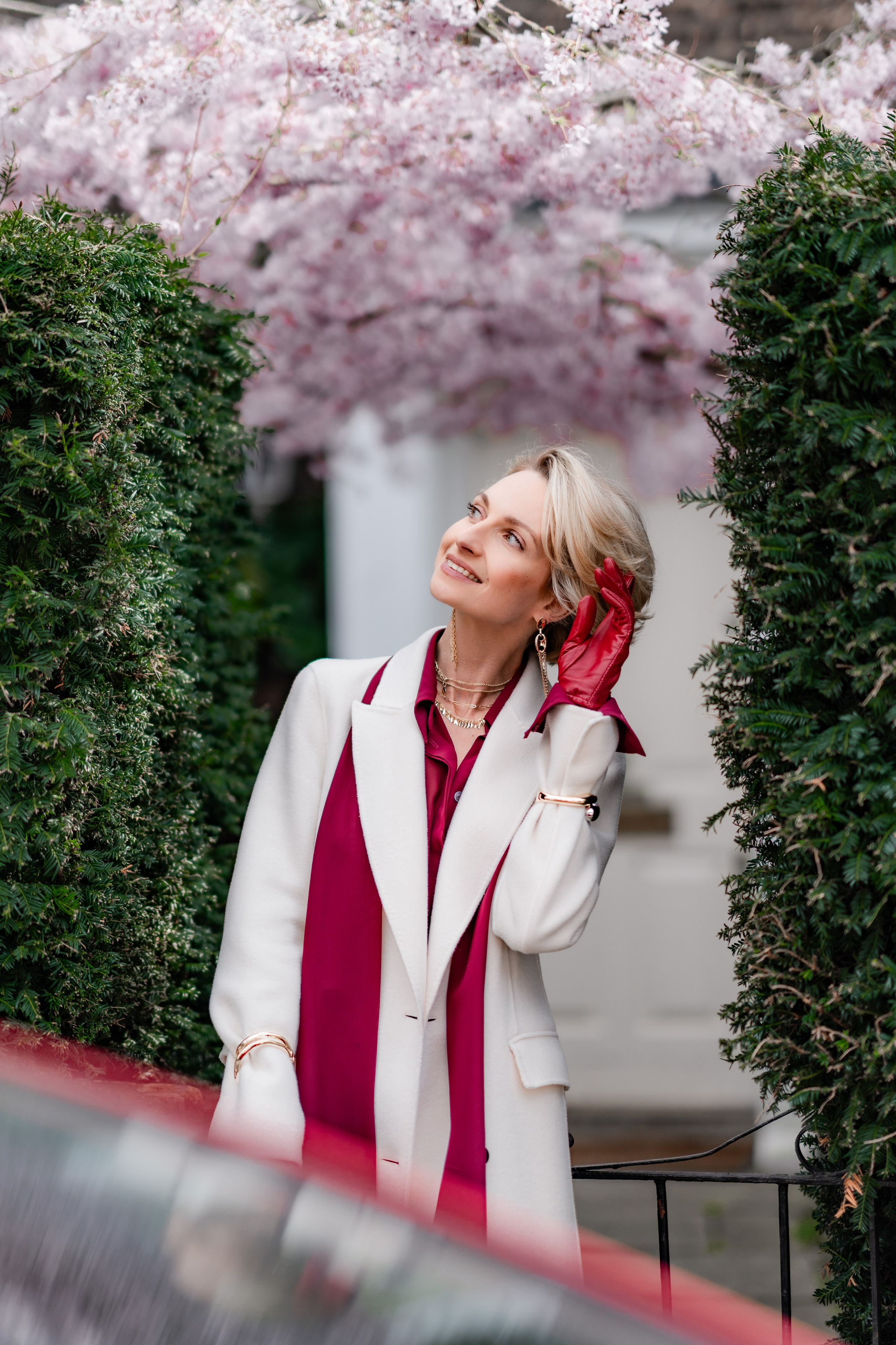 Magnolia in Chelsea with Myroslava. Tonya Kyrylenko photographer in London