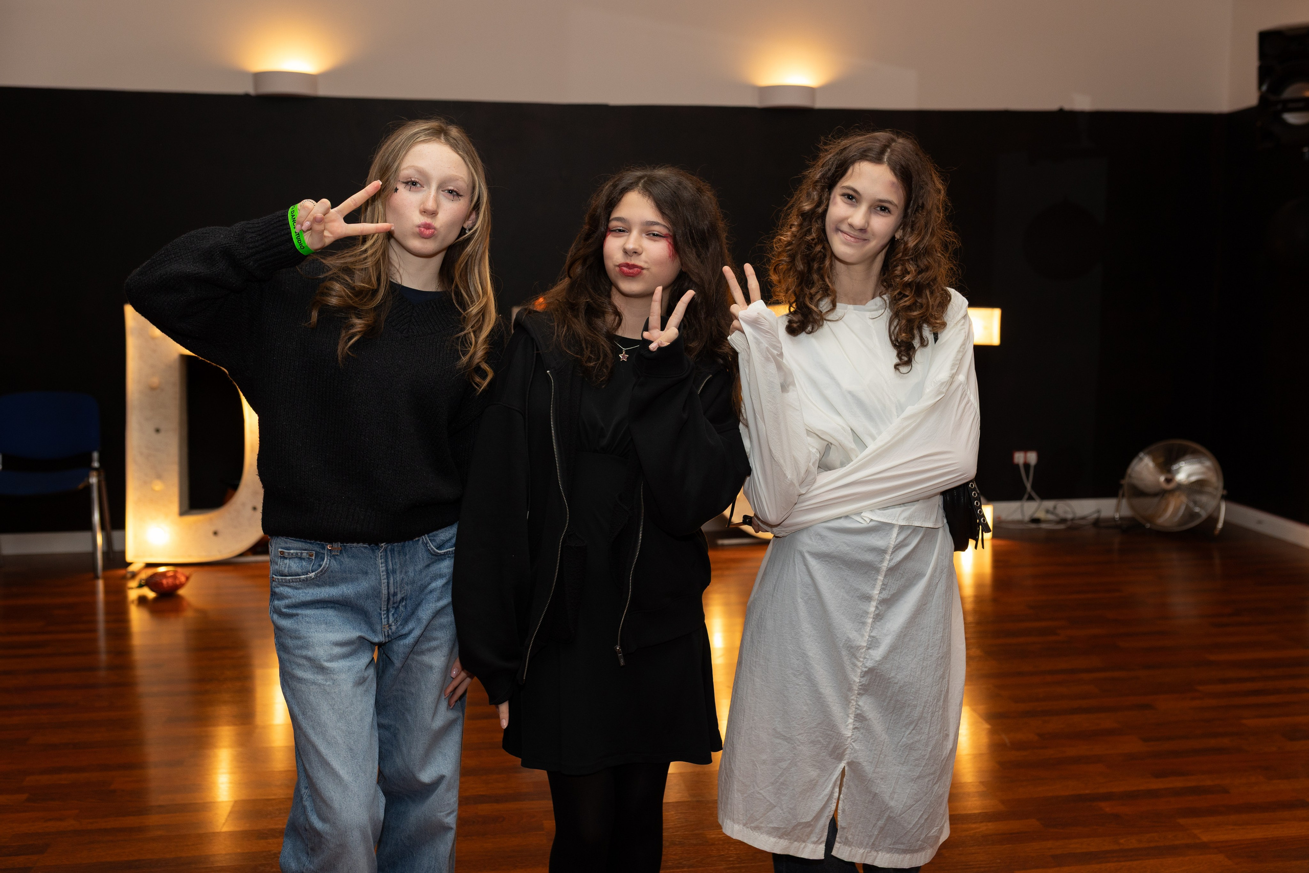 Leo dance studio Helloween 2025. Семейный и детский фотограф в Варшаве Мила Бобровская