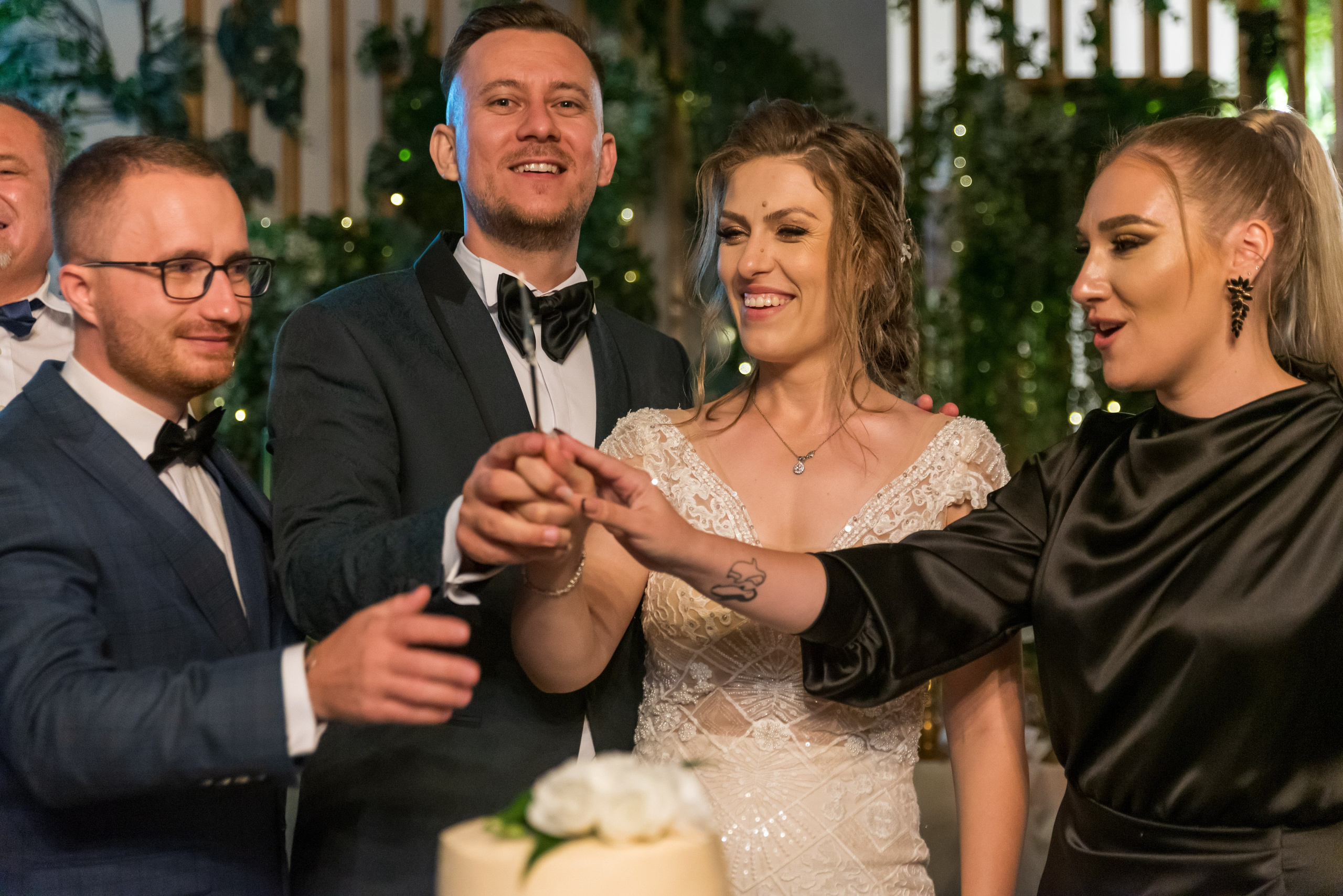 Locație de nuntă, fotograf nuntă, fotograf eveniment, fotograf ceremonie, fotograf petrecere, fotograf mireasă, fotograf mire, decor nunta, fotograf atmosferă, fotograf romantic, fotograf lux, fotograf elegant, fotografii unice, fotografii memorabile, fotograf  România, fotograf nunta Ciresul Salbatic