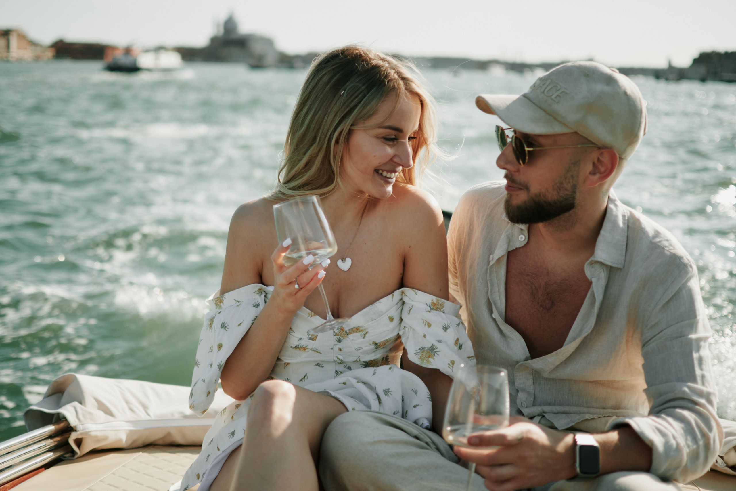Surprise Engagement Photoshoot in Venice on a Boat. Photographer in Venice, Italy. Yana Zotova