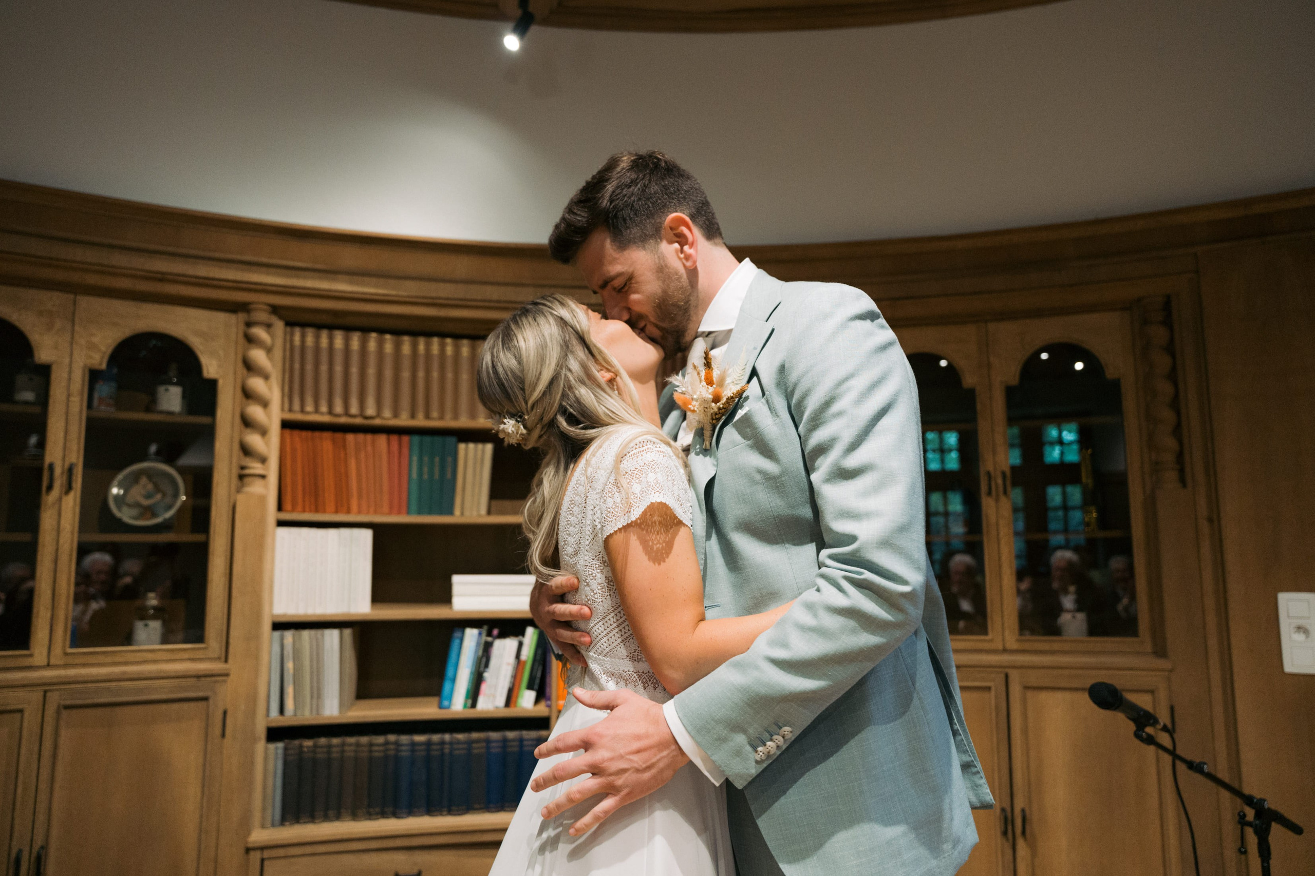 Wedding Tessa & Jasper Hasselt. Little Birdie – Jouw familie- en huwelijksfotograaf in België en daarbuiten