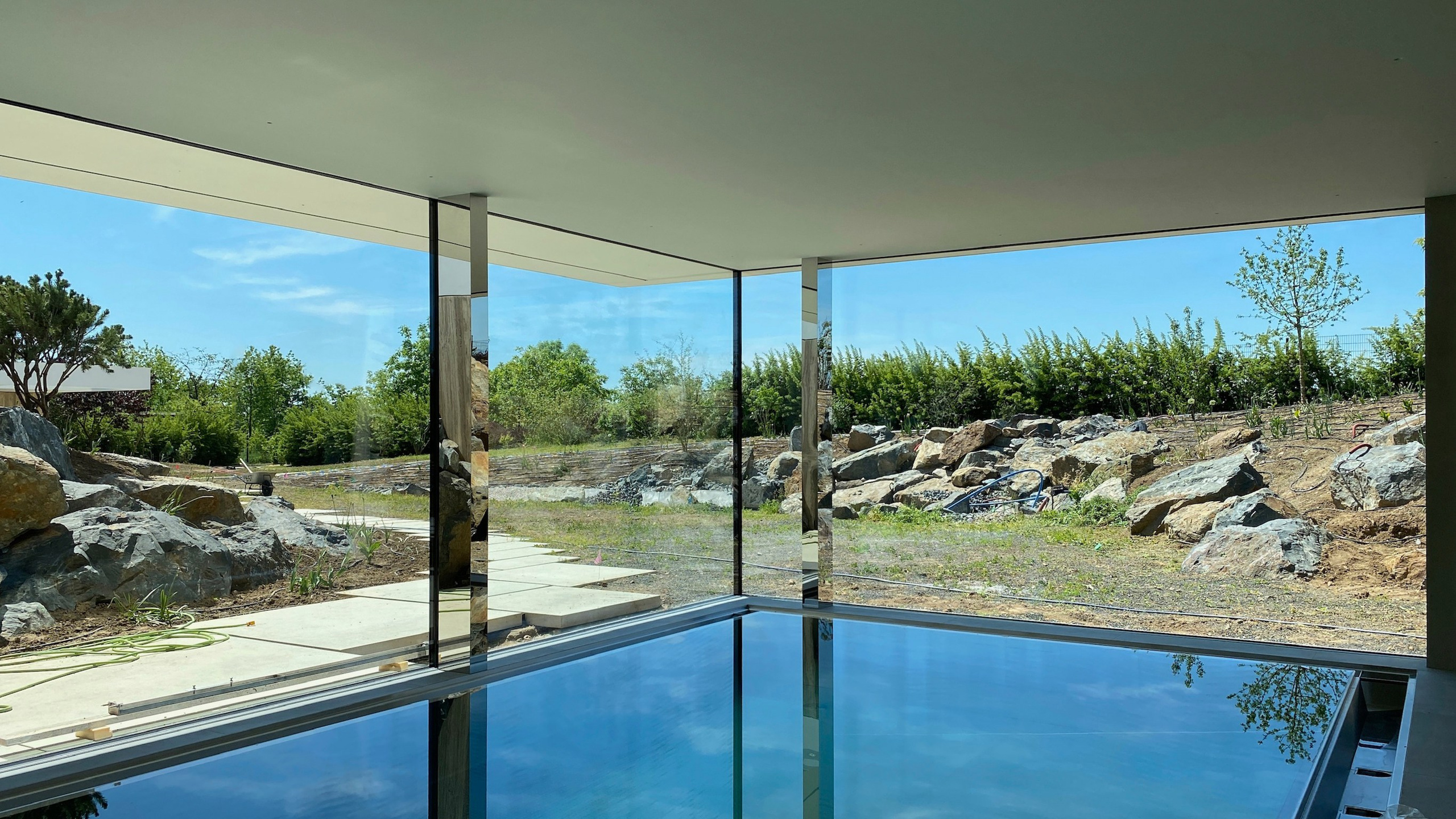 Bytový design - Návrhy kompletních interiérů Návrh a realizace interiérů Architekt funkčních interiérů bytový design Profesionální návrhy interiérů Praha Architekti v České republice  czech architects Design interiéru i exteriéru Navrhujeme luxusní domy Architekt a architektonická kancelář Návrhy domů, bytů, interiérů Luxusní vila Nejlepší Vily v Praha, Česká republika Prague Luxury Villa, Vila Wellness Aqua House Luxusní  rodinné vily