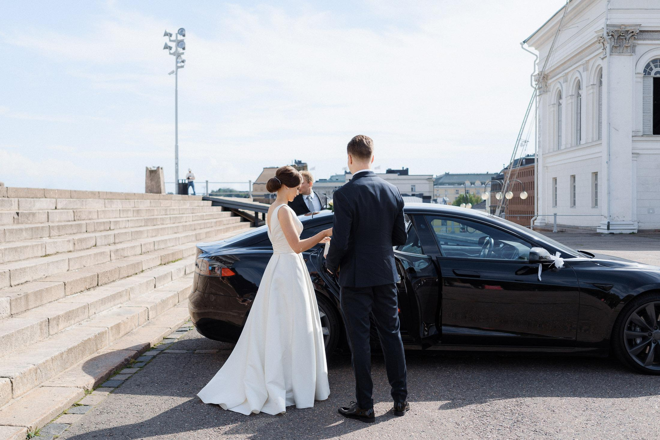 J&S, Hääkuvaaja Helsinki|kesähäät Espoon kartanossa