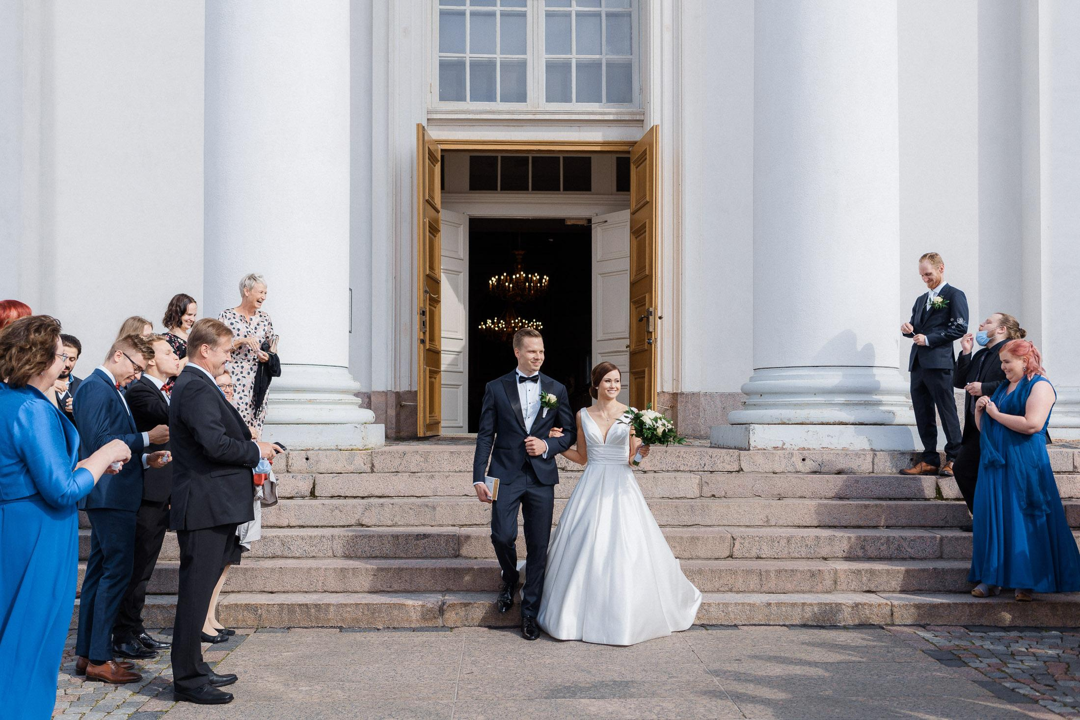 J&S, Hääkuvaaja Helsinki|kesähäät Espoon kartanossa