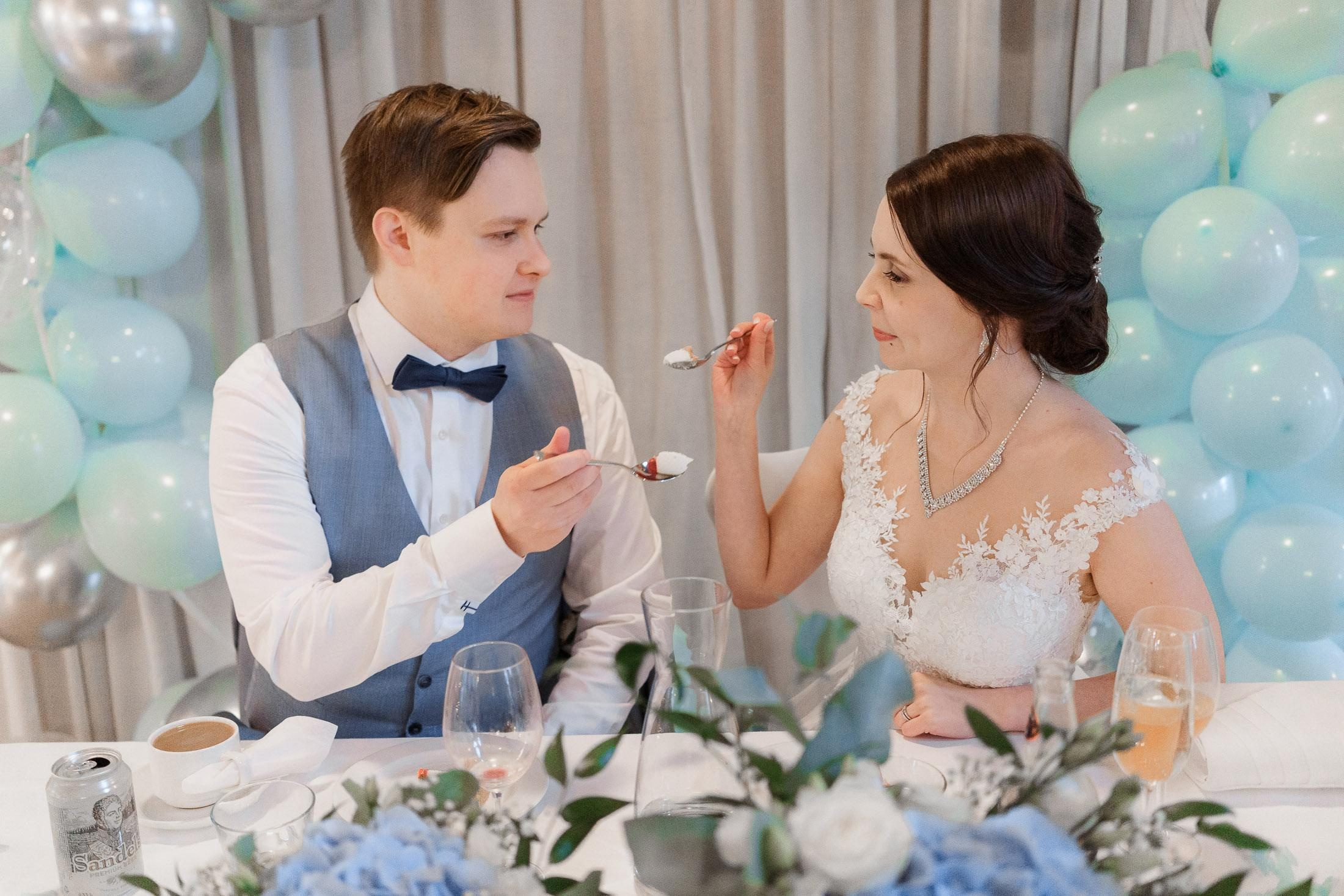 Salla&Antti, hääkuvaus Martin kirkko ja Juhlakartano Kappelinranta