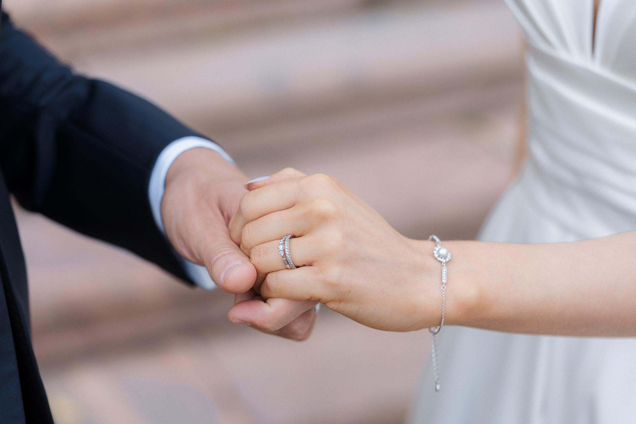 J&S, Hääkuvaaja Helsinki|kesähäät Espoon kartanossa