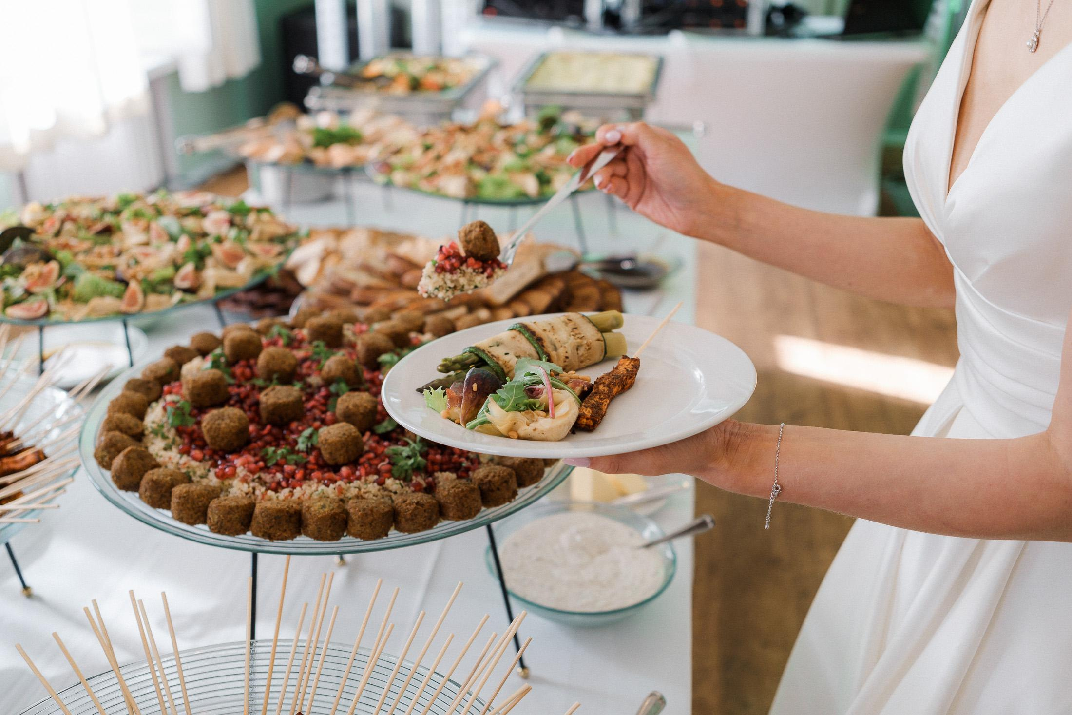 J&S, Hääkuvaaja Helsinki|kesähäät Espoon kartanossa