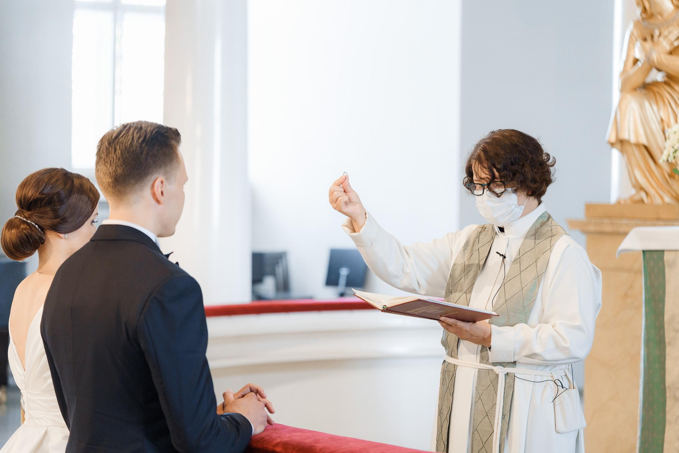 J&S, Hääkuvaaja Helsinki|kesähäät Espoon kartanossa