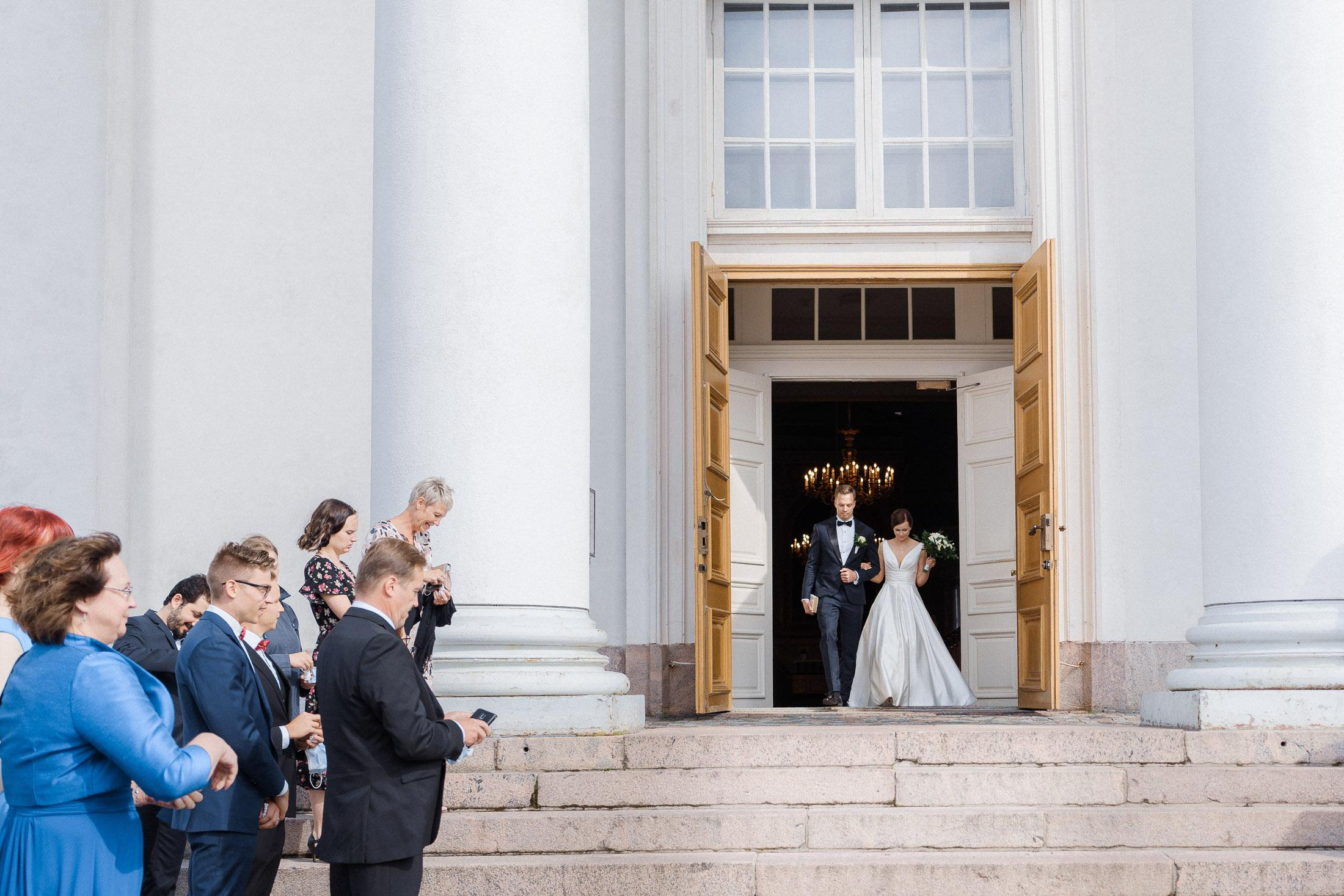 J&S, Hääkuvaaja Helsinki|kesähäät Espoon kartanossa