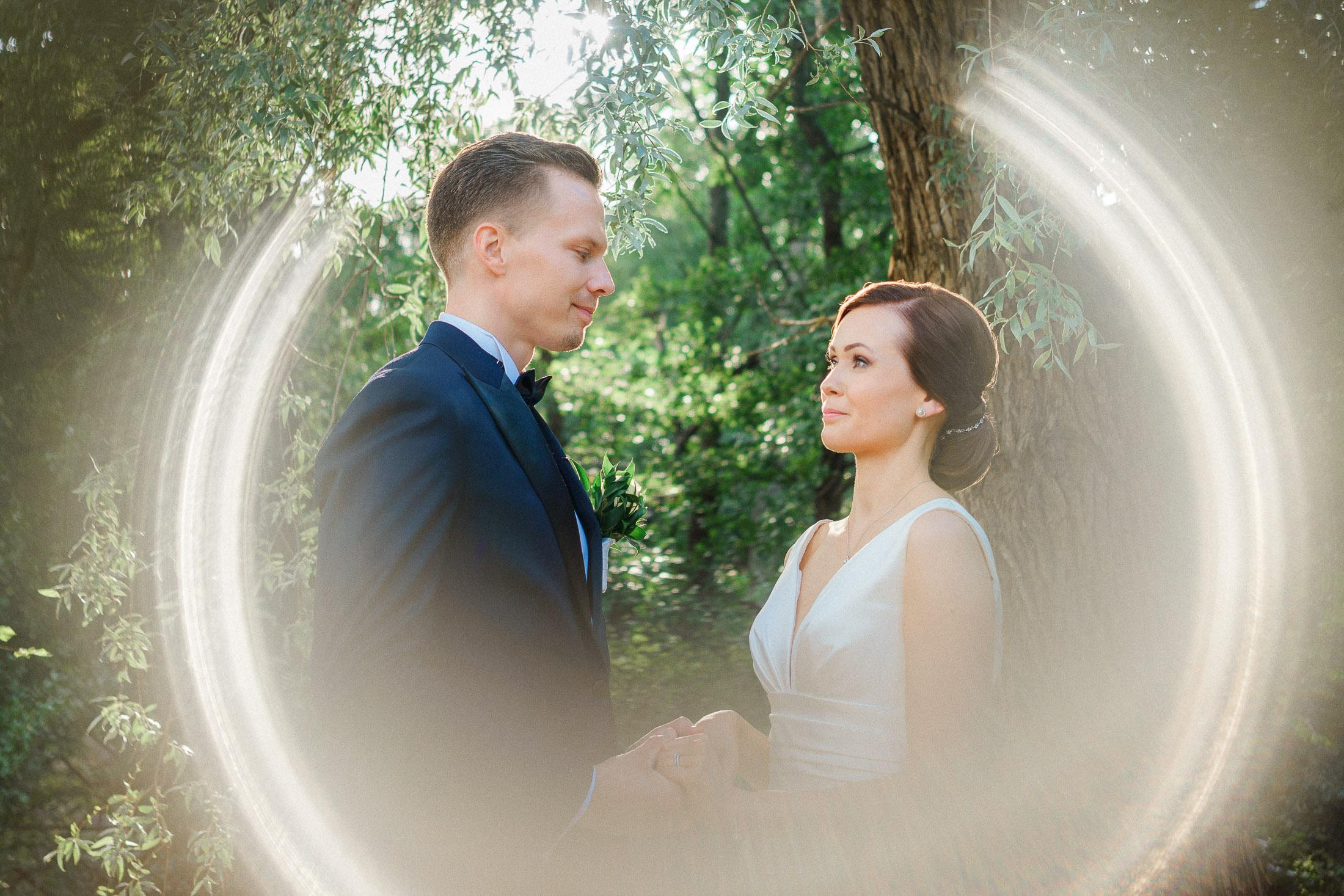 J&S, Hääkuvaaja Helsinki|kesähäät Espoon kartanossa