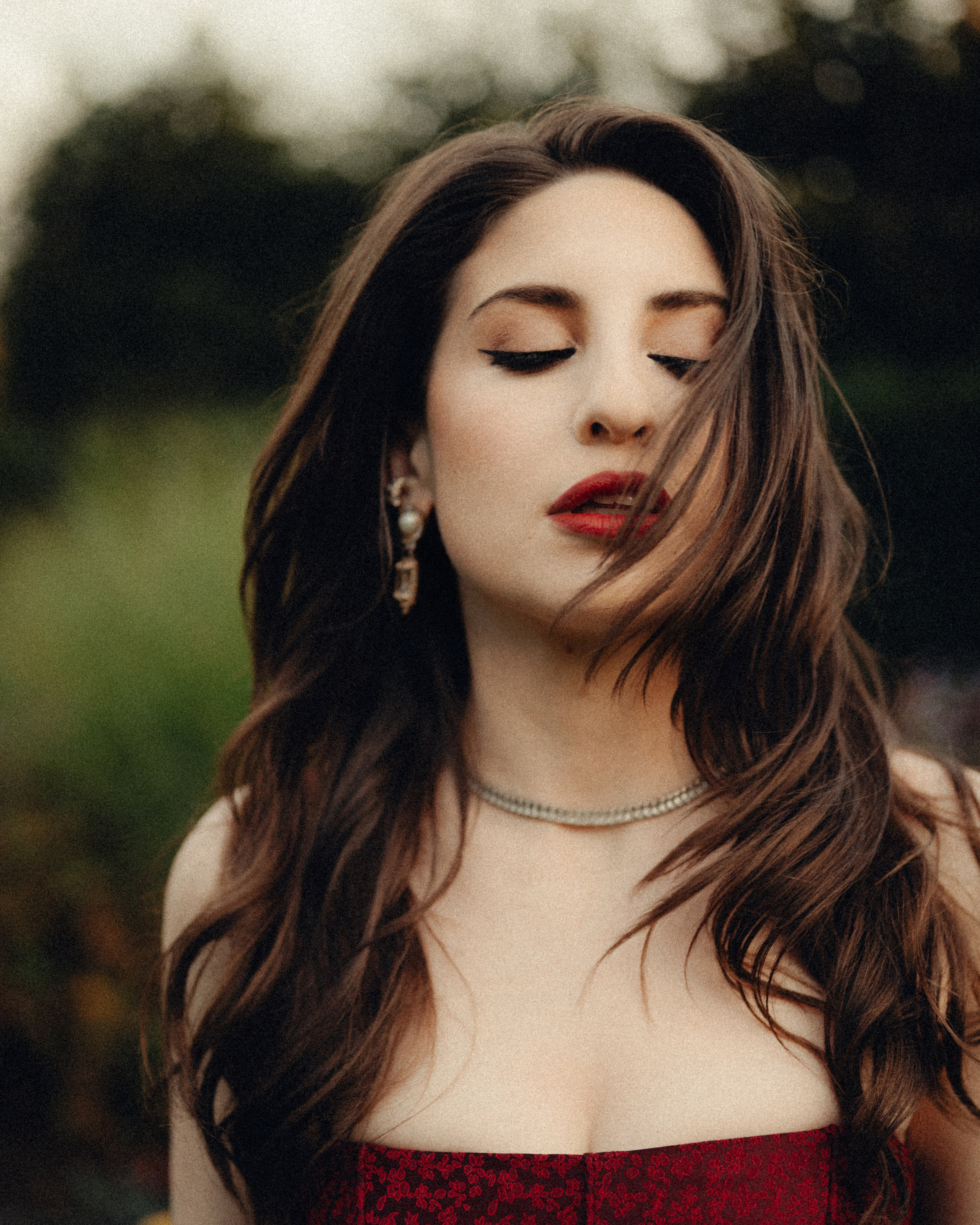 Autumn Vintage Photoshoot in London Kensington. Moth & Moss Photography