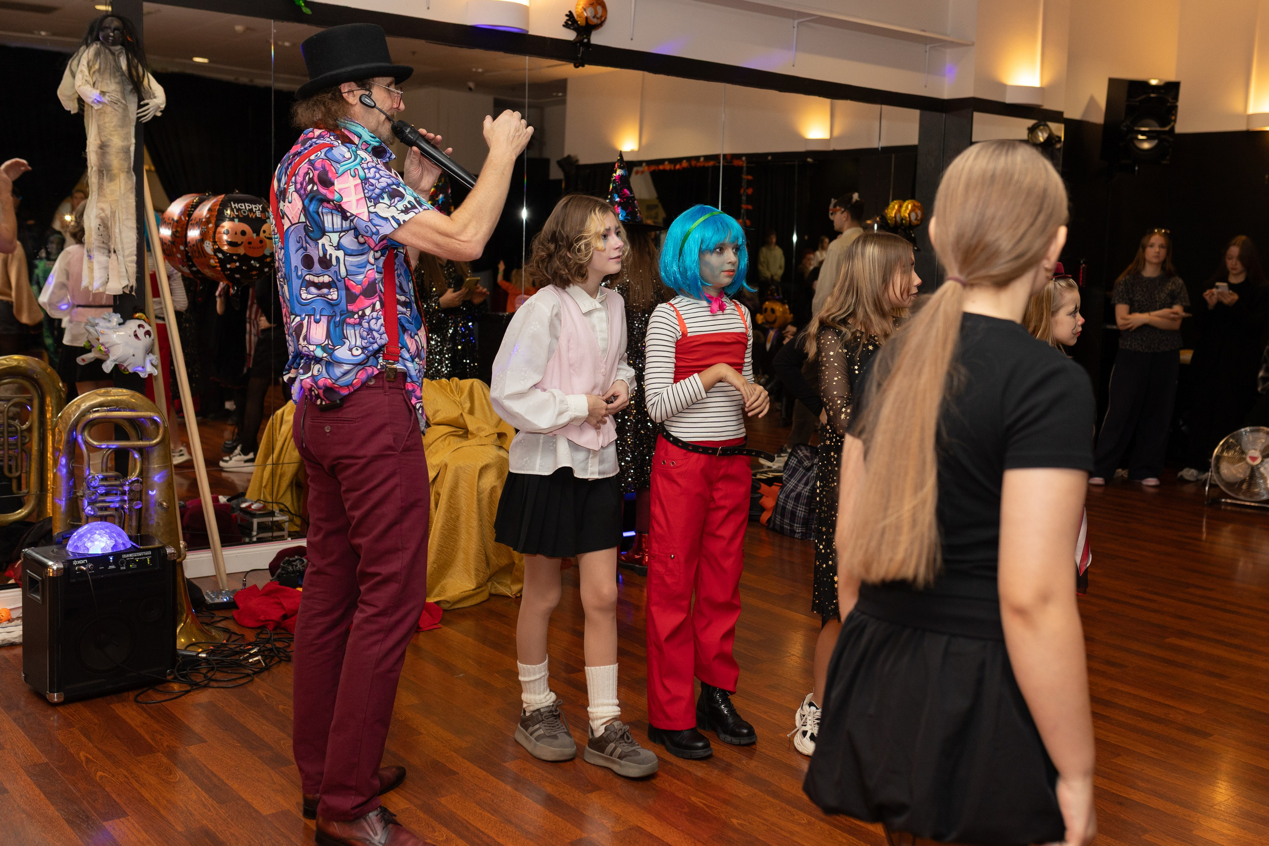 Leo dance studio Helloween 2025. Семейный и детский фотограф в Варшаве Мила Бобровская