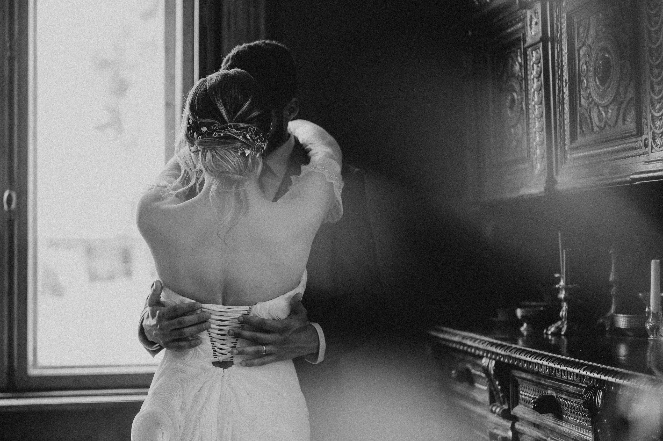 Servicii foto video profesionale de nunta, la cel mai bun pret. Proud Vision Weddings | Wedding Photography & Film — Servicii profesionale Foto Video Nunta Iasi