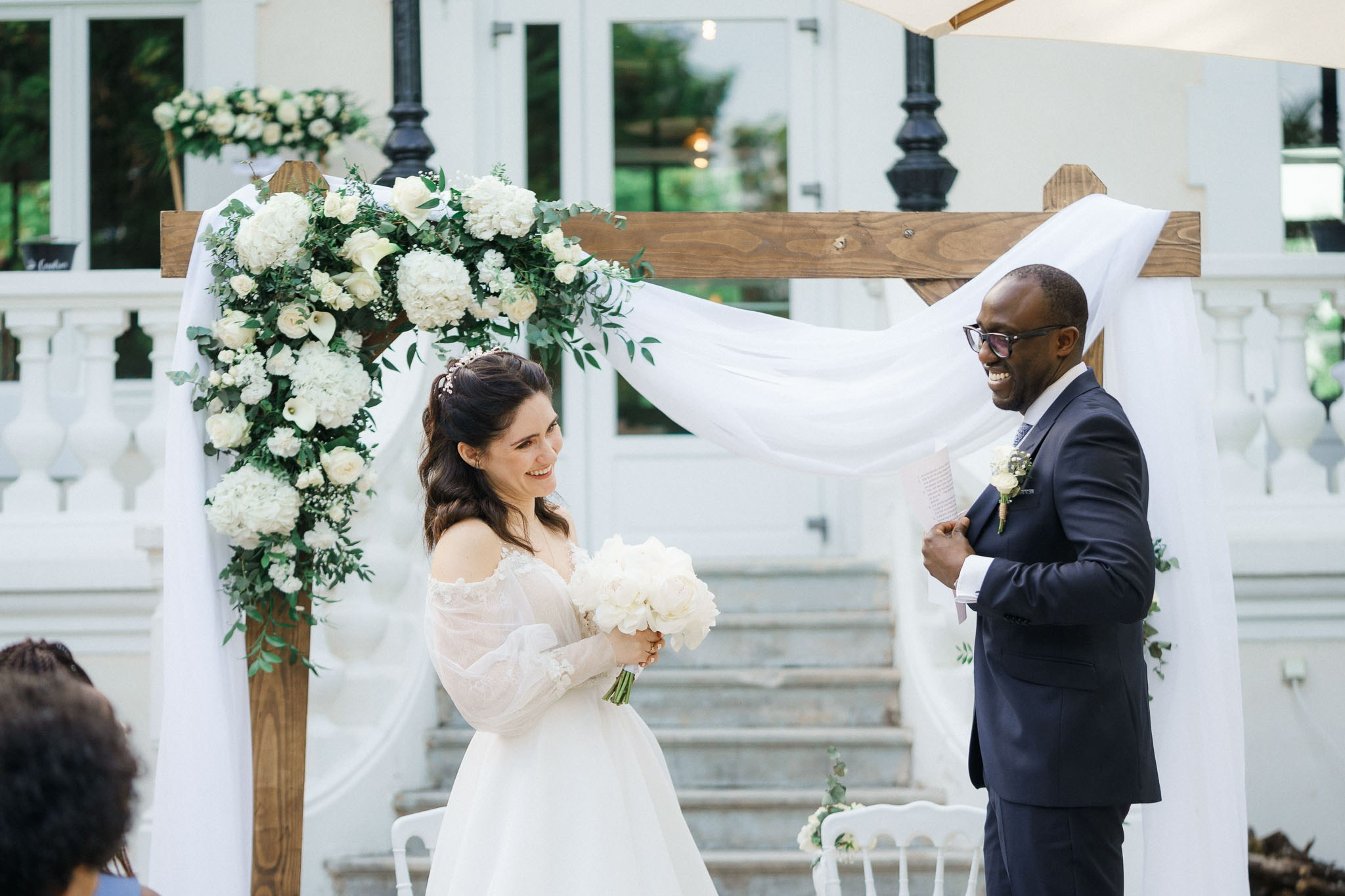 K& F, destination wedding photographer in L’Orangerie de l’Orée du Bois, France