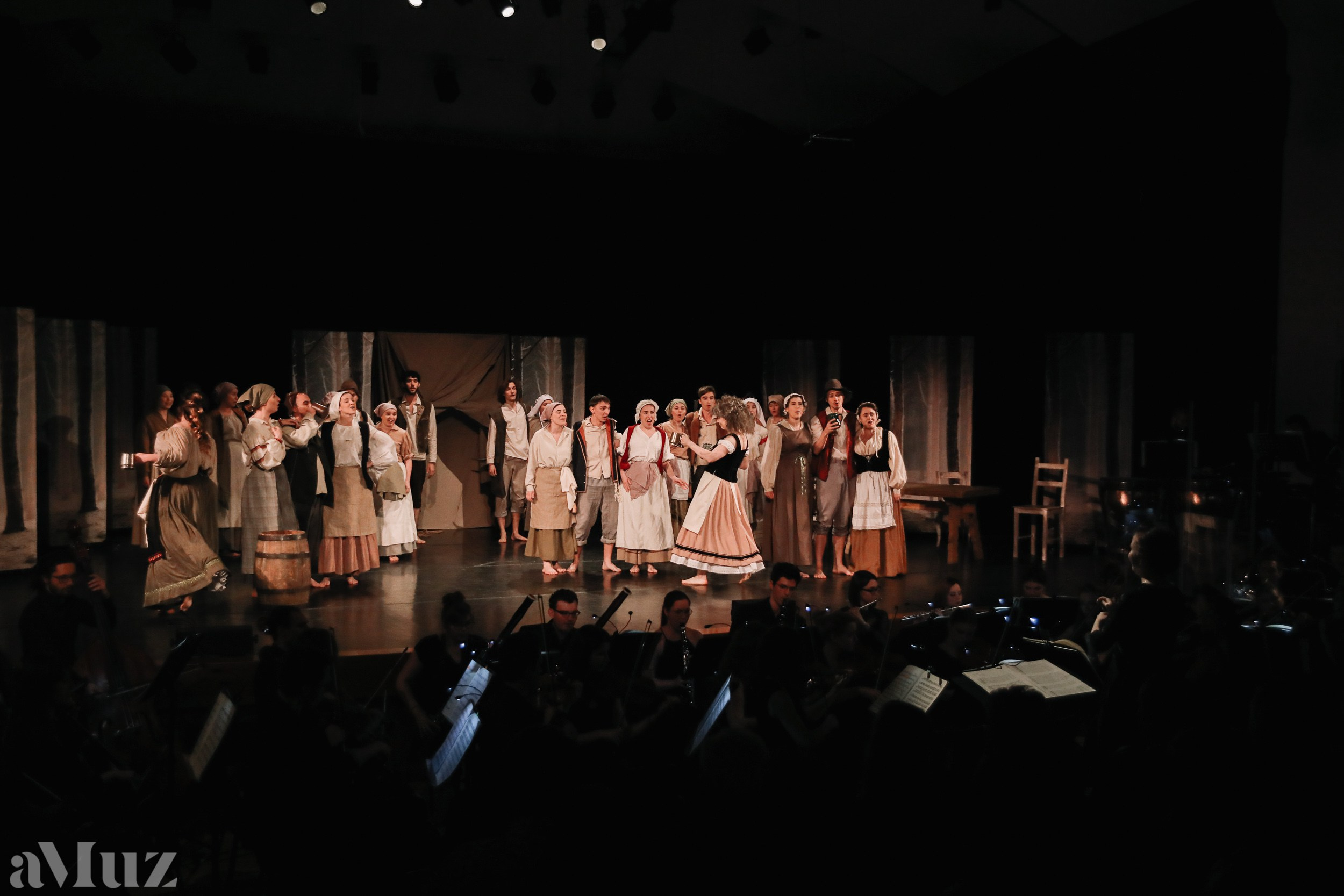 Opera Łąkowa. Fotograf Ślubny Warszawa - Sesje Biznesowe Rodzinne Eventy