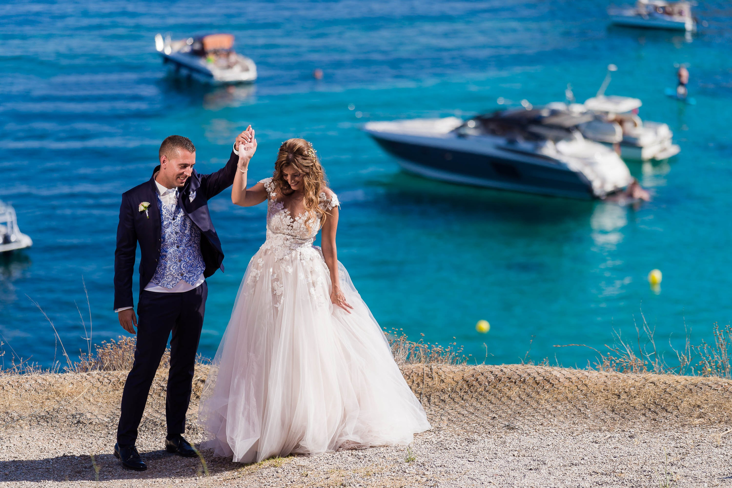 Wedding in Mallorca at Mhares Beach Club. Mallorca Wedding, Corporate & Social Photographer