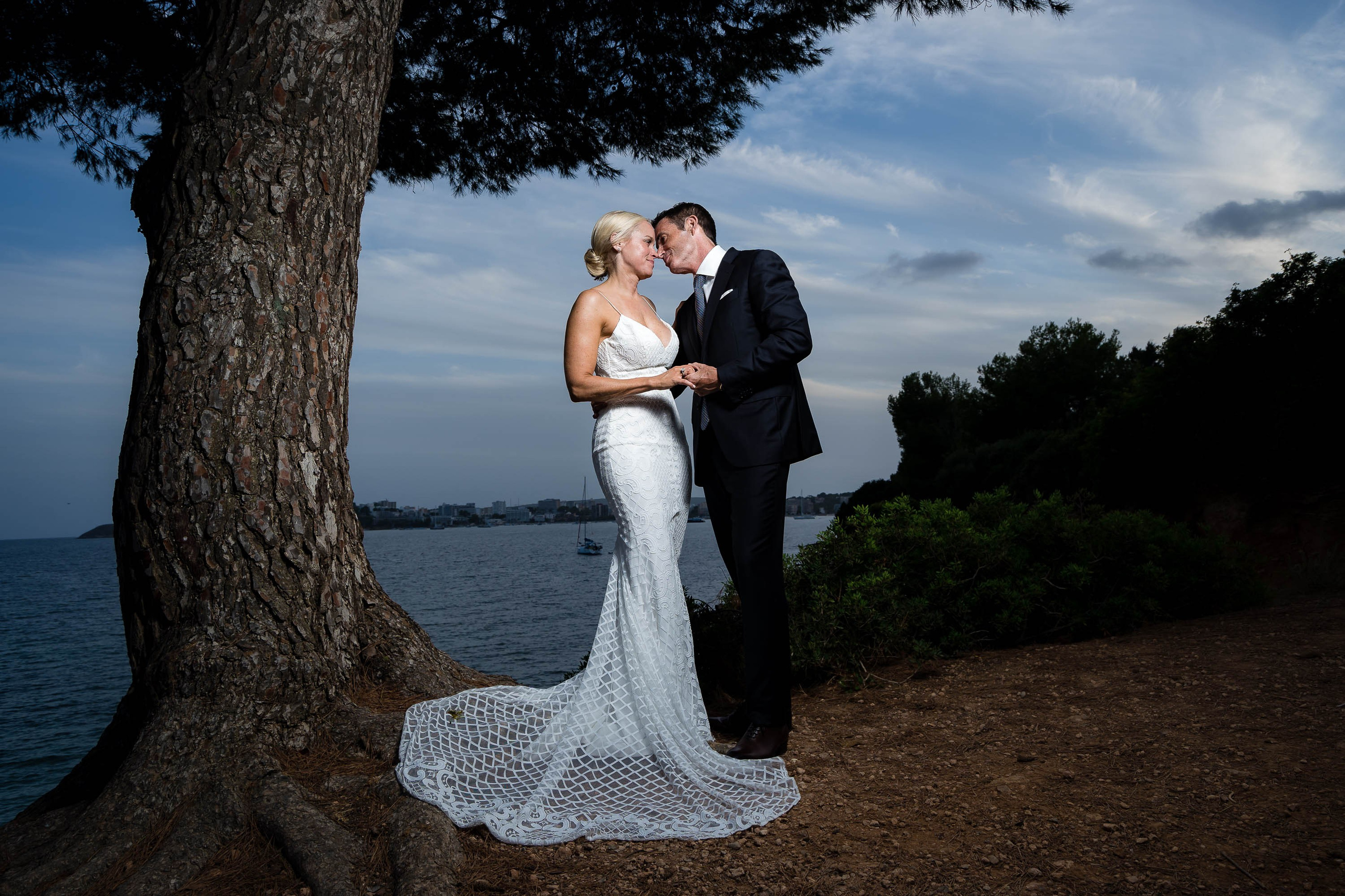 Wedding Photo Session is the perfect moment for stunning images of the couple