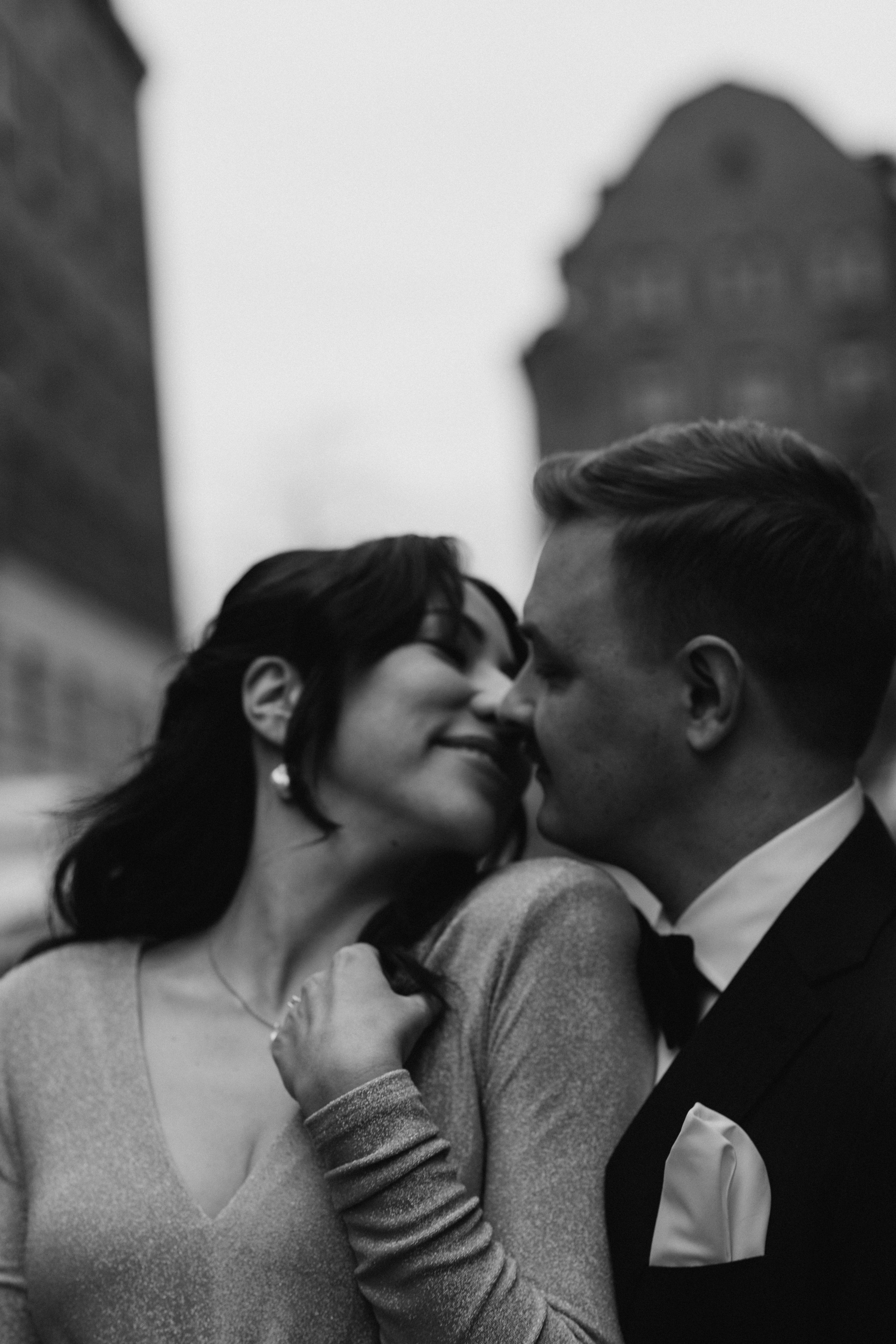 Wedding, city wedding, couple, lovestory, potrait. Wedding and portrait photographer in Helsinki Vickan O