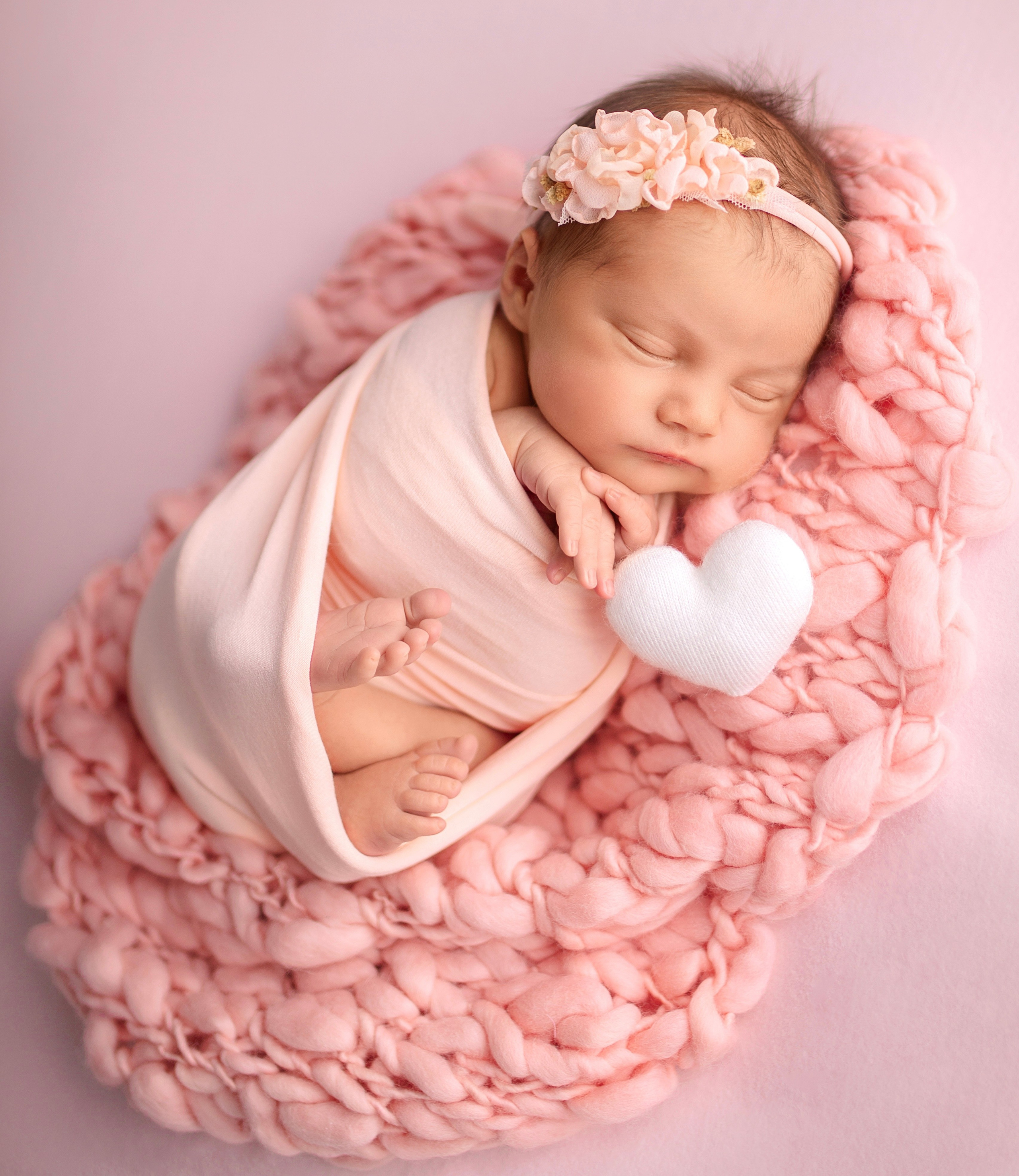 Neugeborene. Neugeborenen, Kinder, Familie Fotografin Oberhausen NRW Marina Lykov