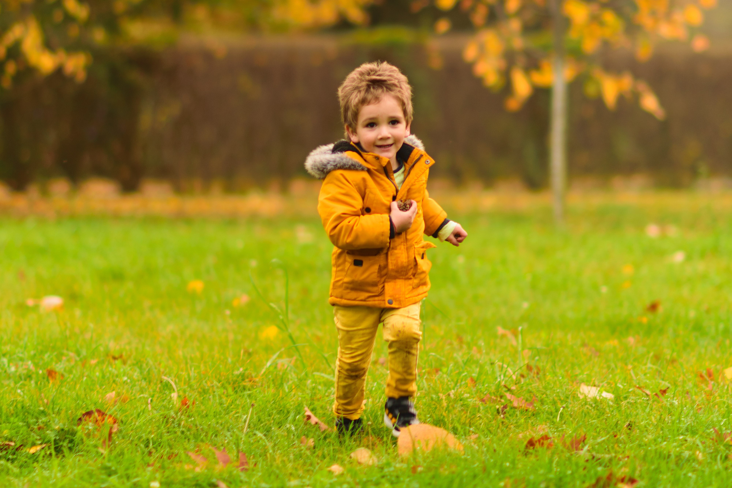 Sedinta foto de familie, sedinta foto acasa, sedinta foto parc, sedinta foto parc IOR, sedinta foto parc Titan, album de familie, fotografie de familie, amintiri de familie, sedinta foto relaxata, fotografii in parc, fotografie de cuplu, sedinta foto profesionala, fotograf profesionist Bucuresti