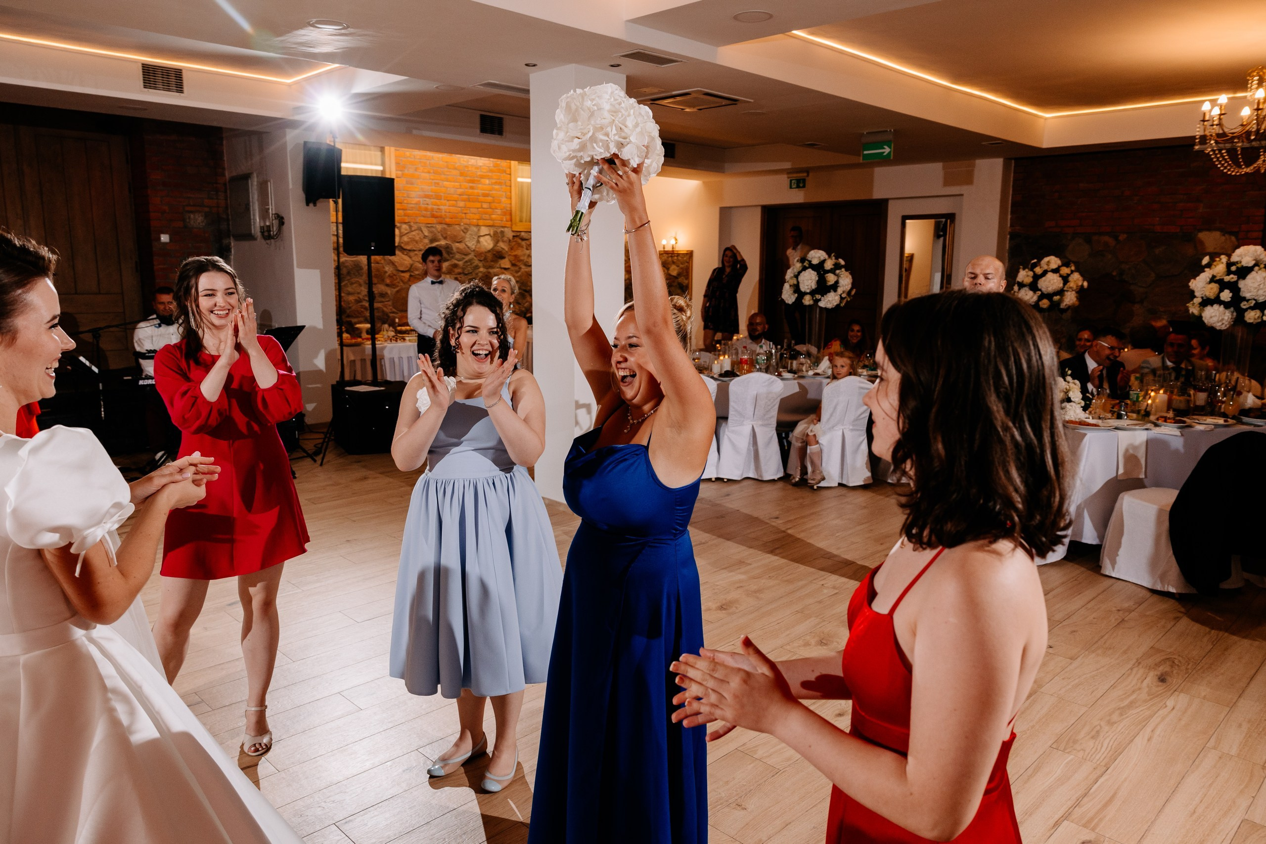 Wiki ♡ Przemek. Fotograf Ślubny Warszawa - Sesje Biznesowe Rodzinne Eventy