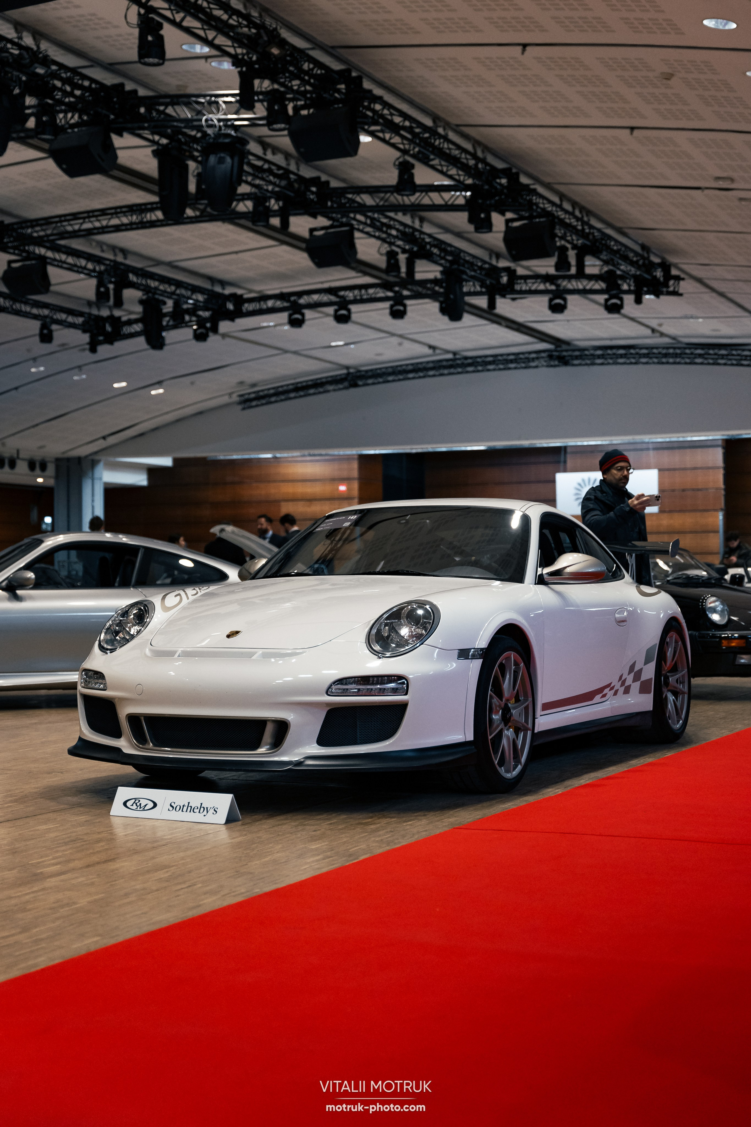 RM Sothebys 2025. Photographe de voitures à Paris — Vitalii Motruk