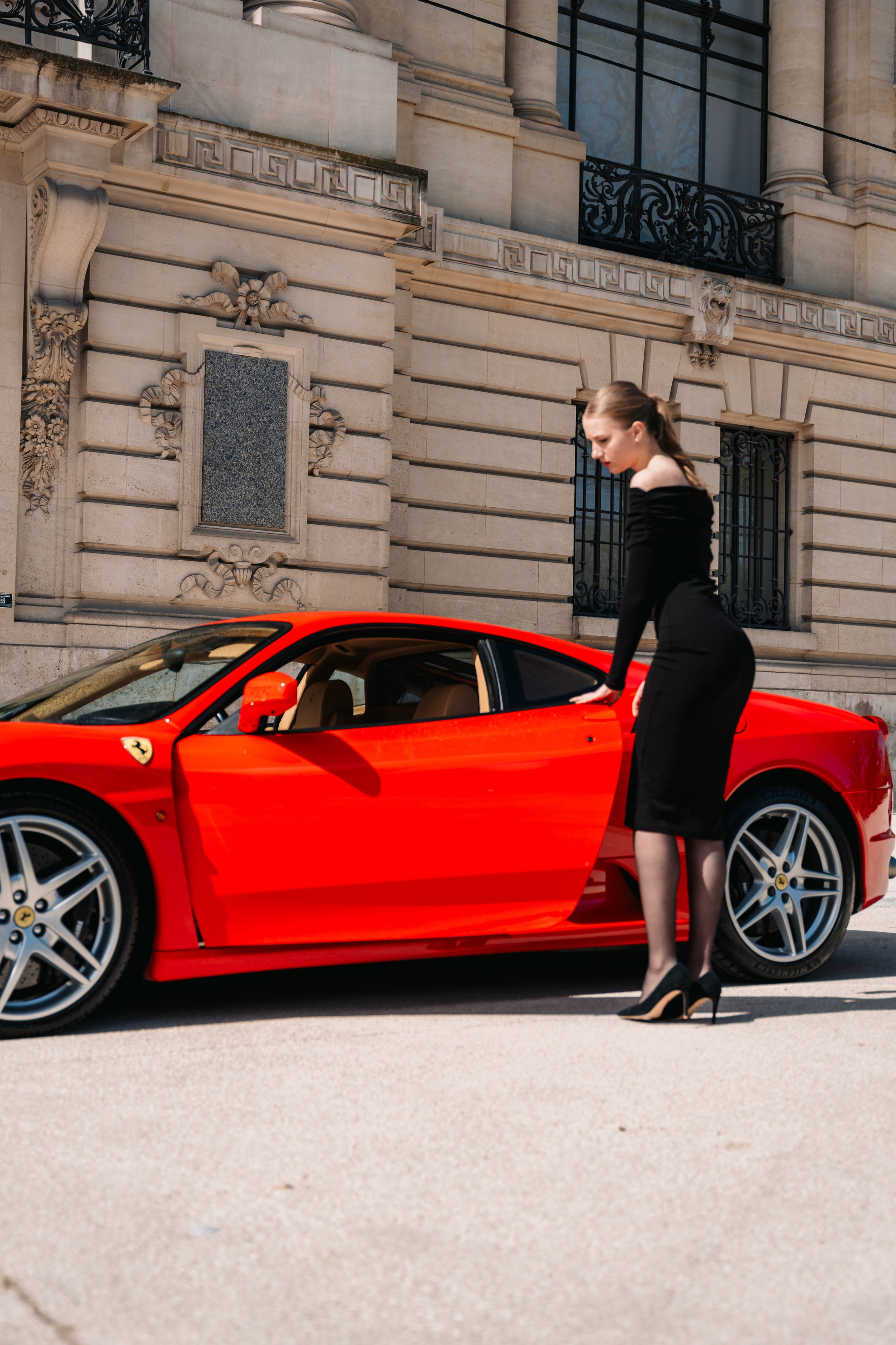 Anna x Ferrari F430. Photographer in Paris — Vitalii Motruk