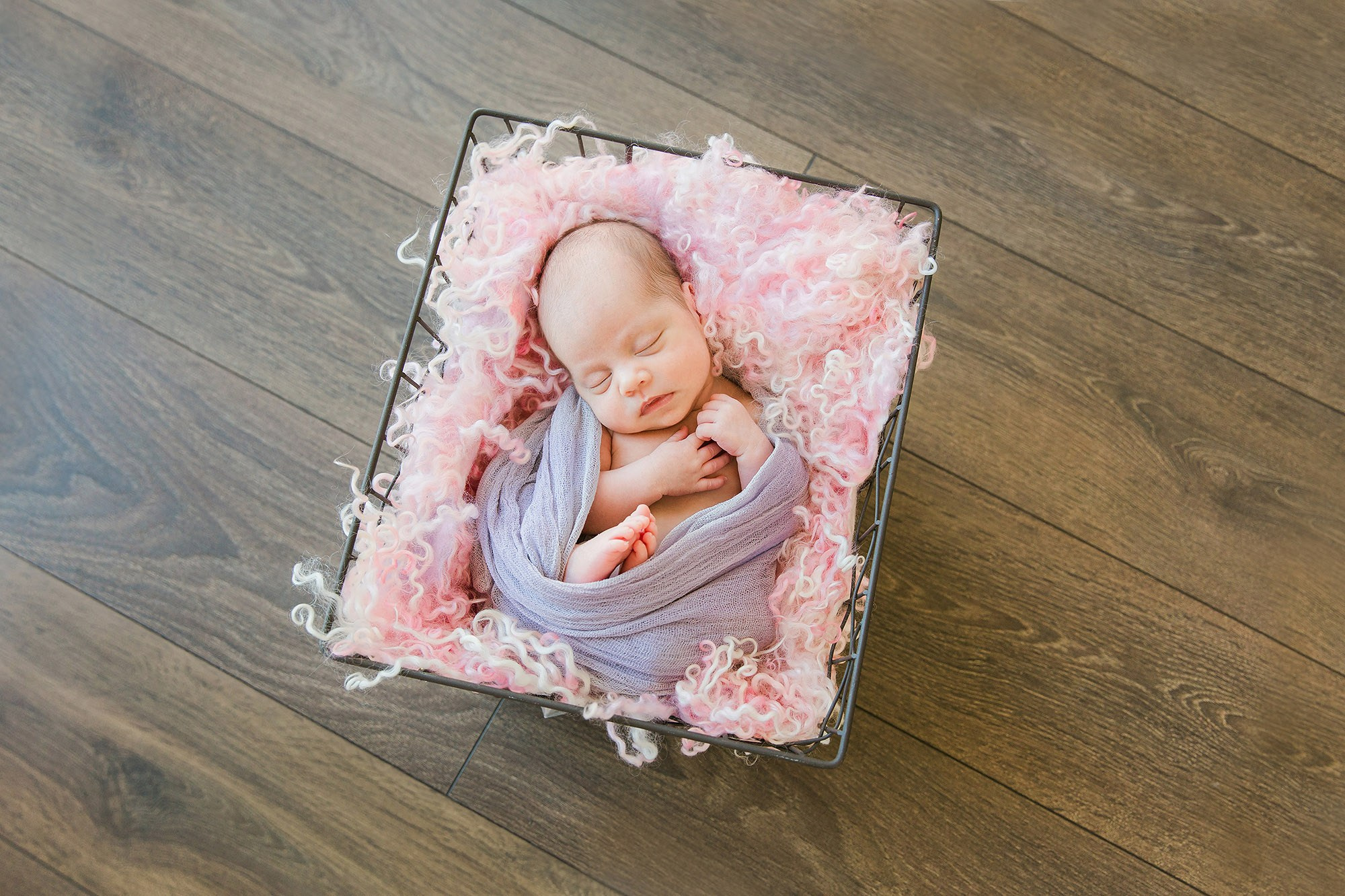 newborn kuvaus Vantaa, vastasyntyneen kuvaus vantaa