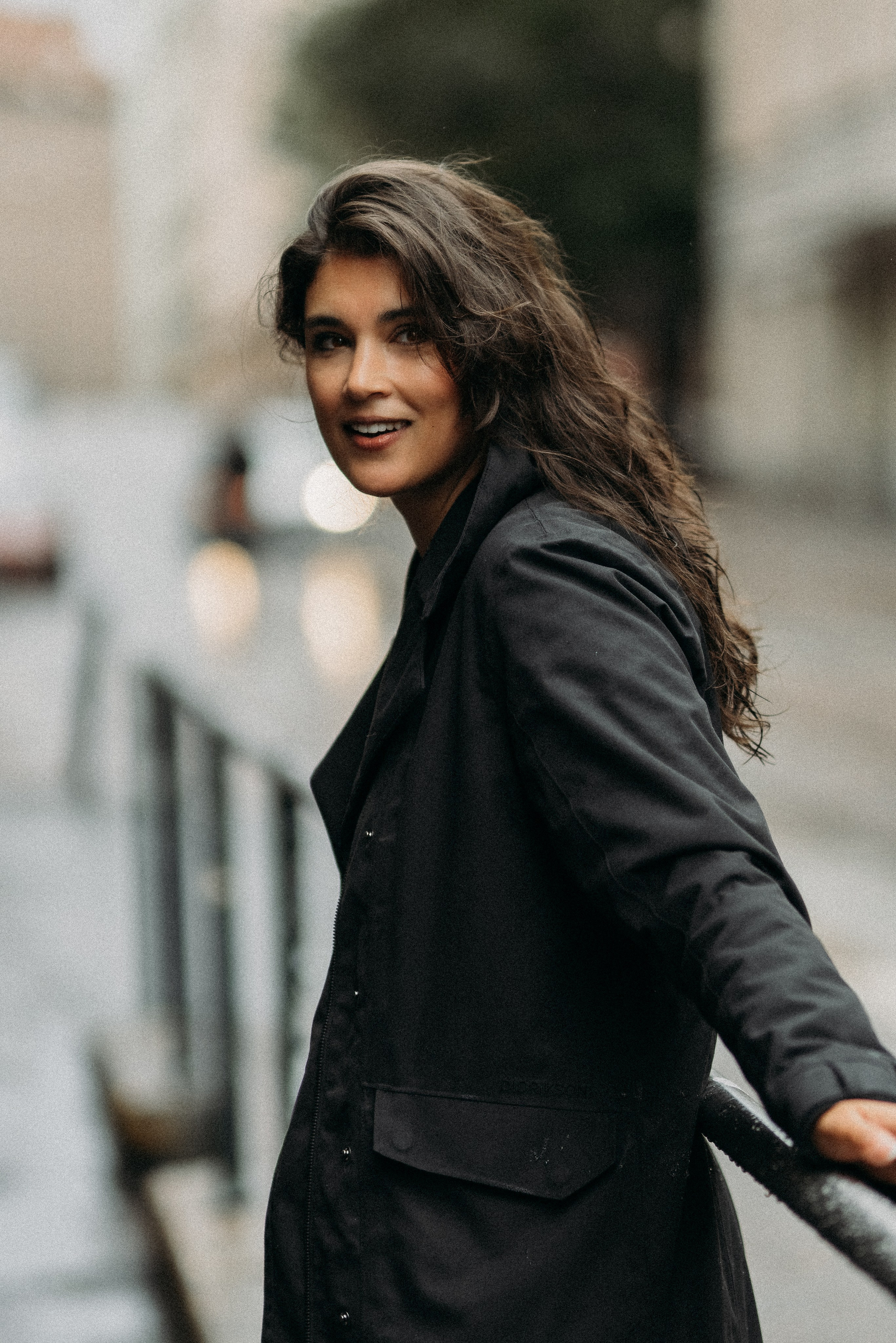 Potrait, Maryam Razavi. Wedding and portrait photographer in Helsinki Vickan O