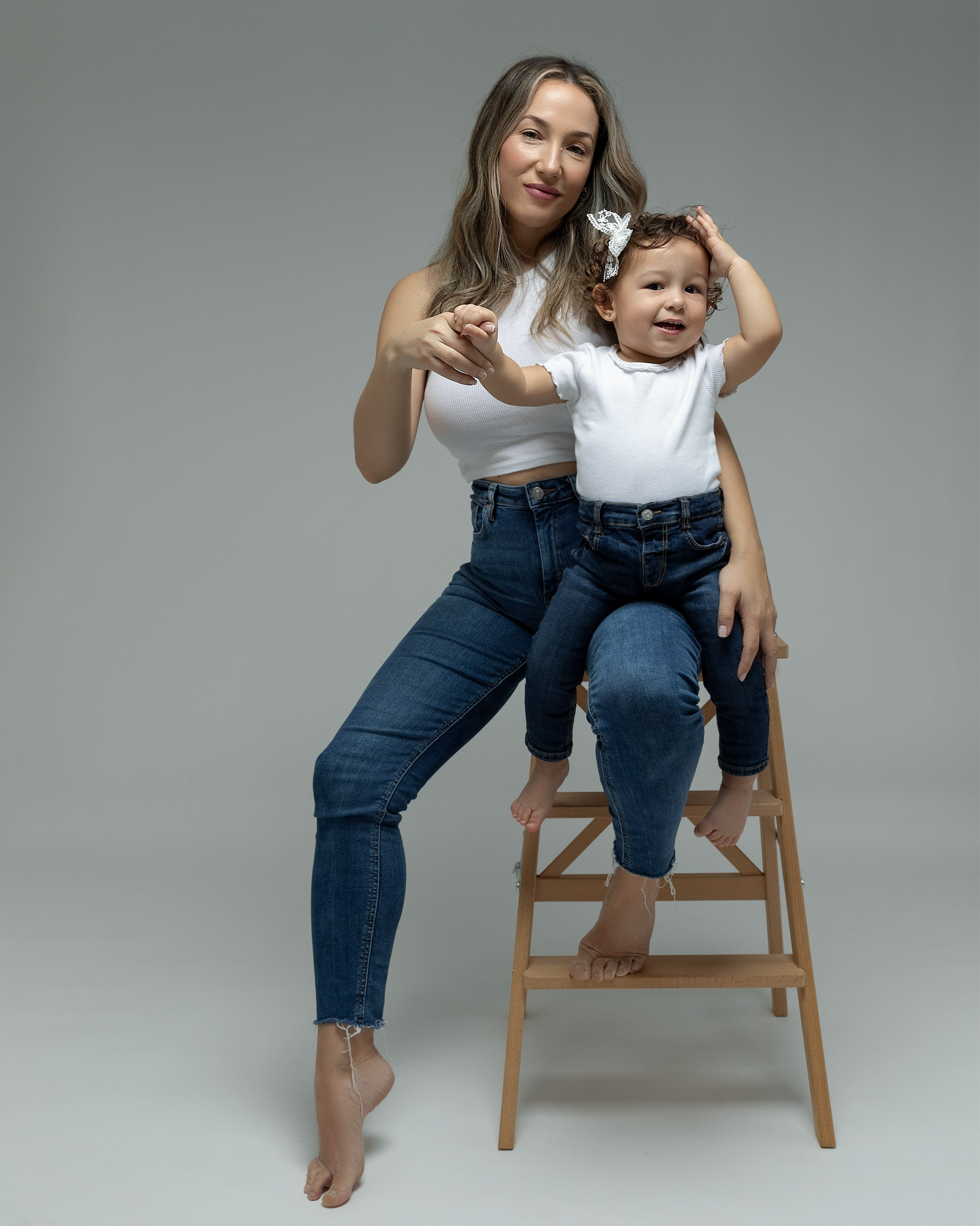 Sesiones de fotografía Infantil , sesiones de fotos la madre con niño o bebe , fotografía Infantil , fotografía familiar , fotos bebes pequeños