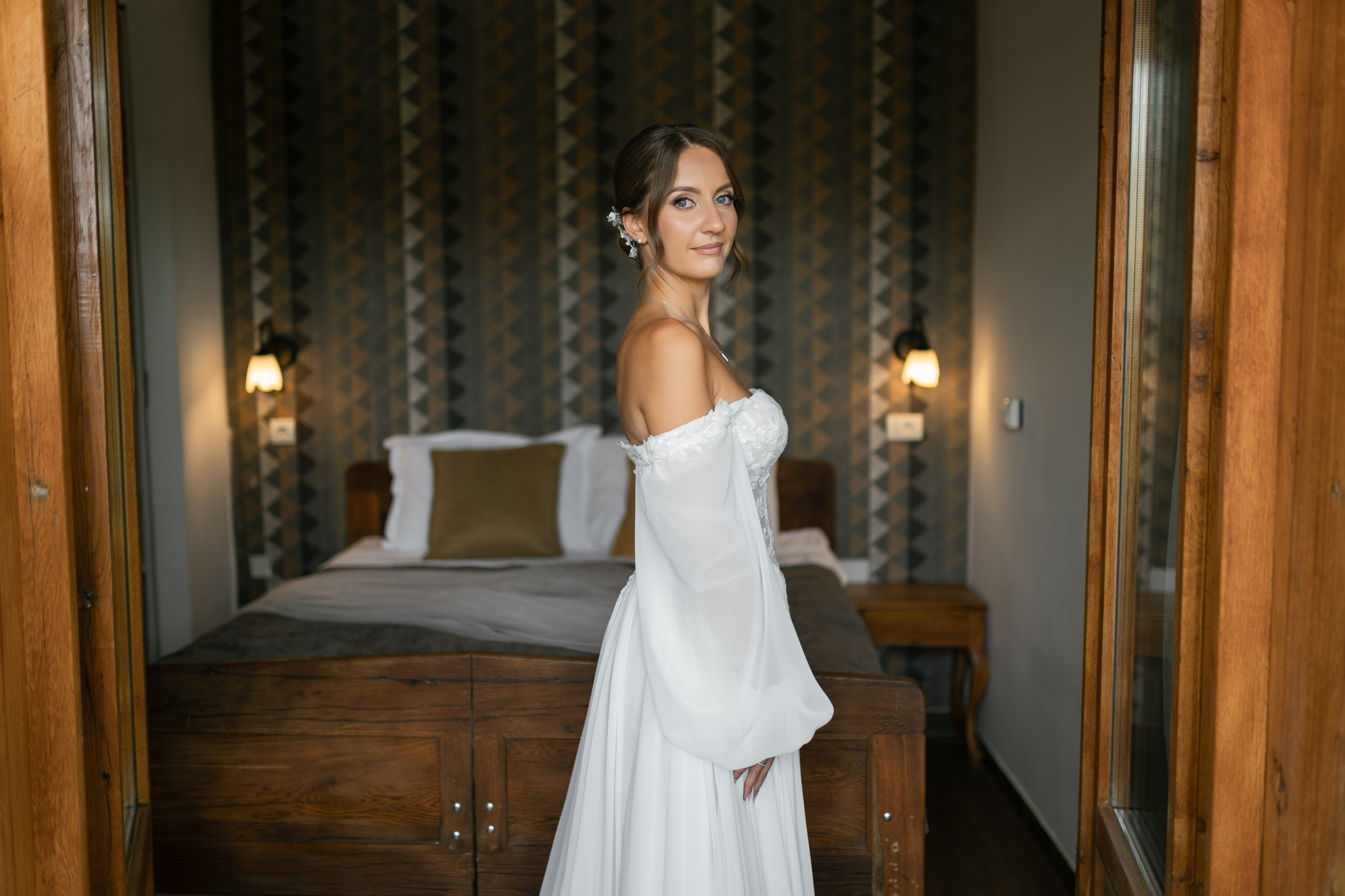 M&D|Between City Lights and Hidden Oasis. Black Sheep Produkcija| Wedding Photography and Wedding Films, based in Kragujevac, Europe / Fotograf i videograf, Kragujevac, Srbija