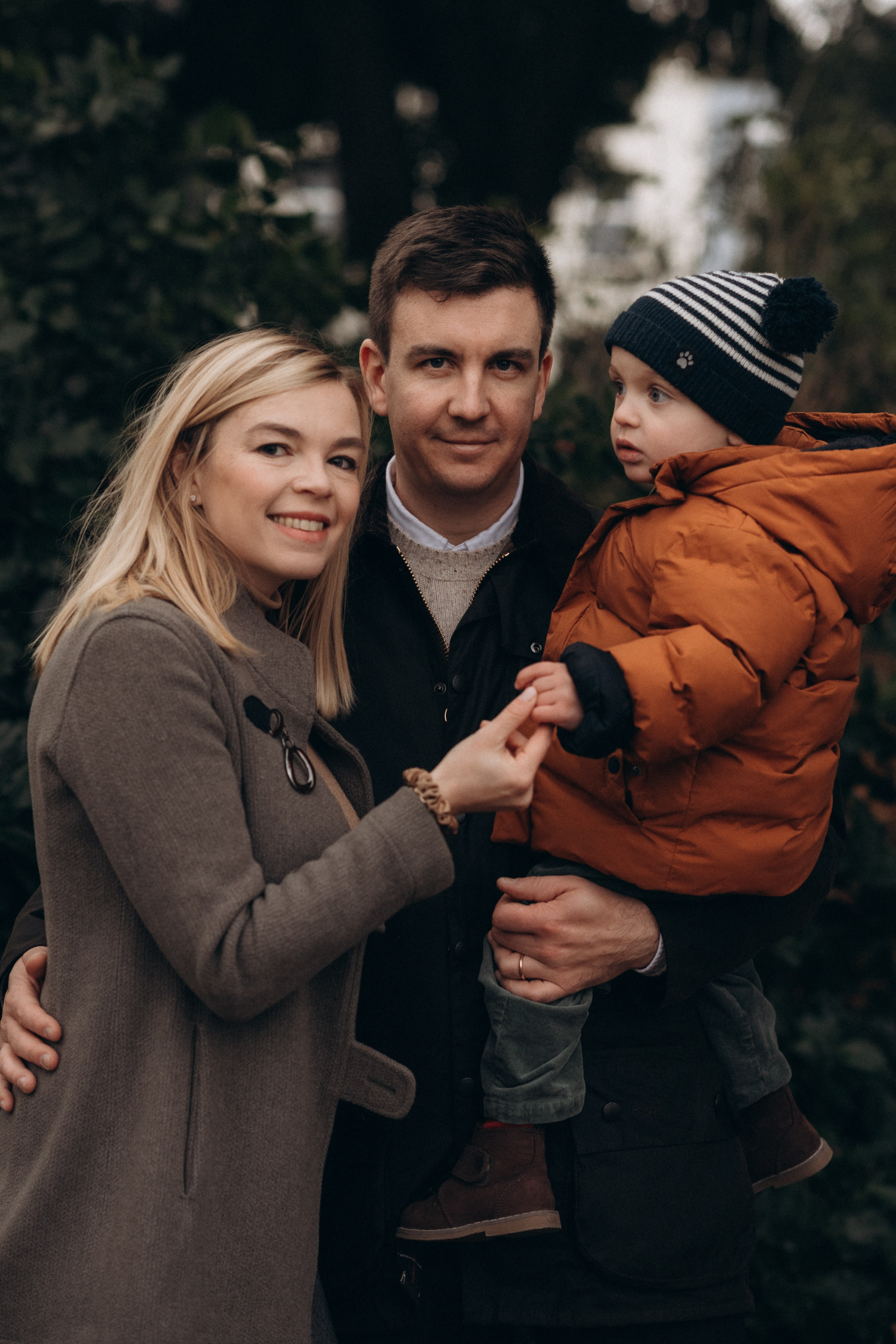 Family photoshoot with newborn baby. Wedding & Family photographer in County Donegal and Dublin, Ireland