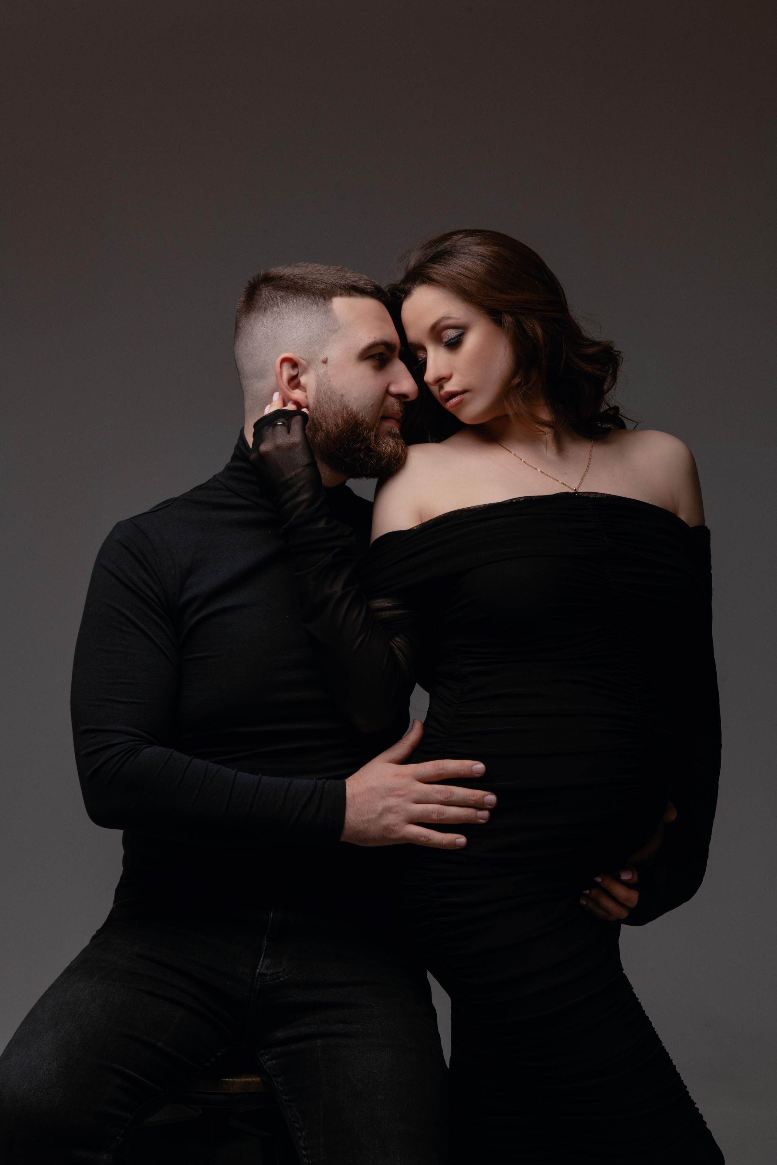 Pregnancy photoshoot in the studio in Prague and Czech Republic. Professional photographer in Prague Anastasia Haritonova