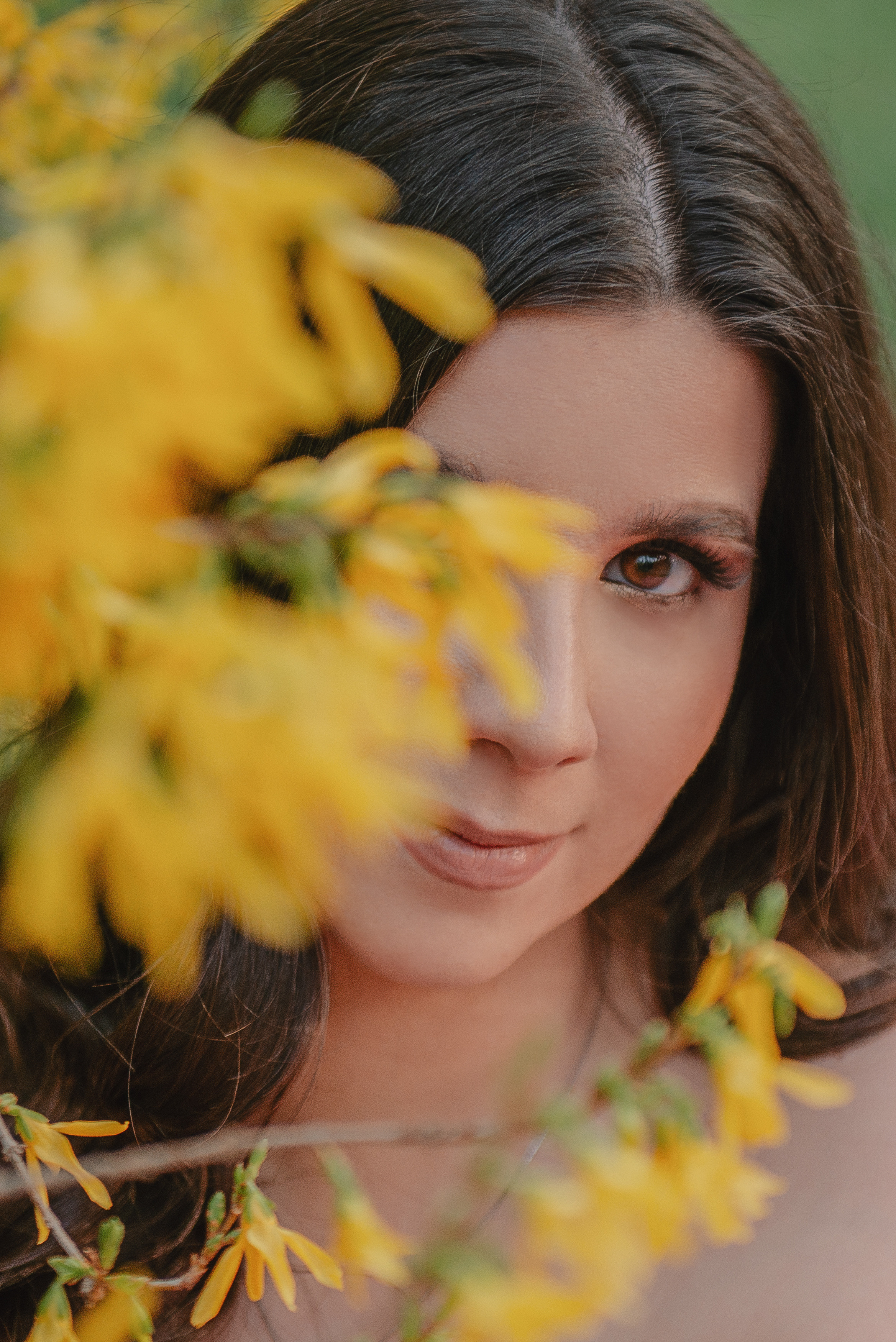 Outdoor portrait photography in Havlíček Gardens in Prague. Professional photographer in Prague Anastasia Haritonova