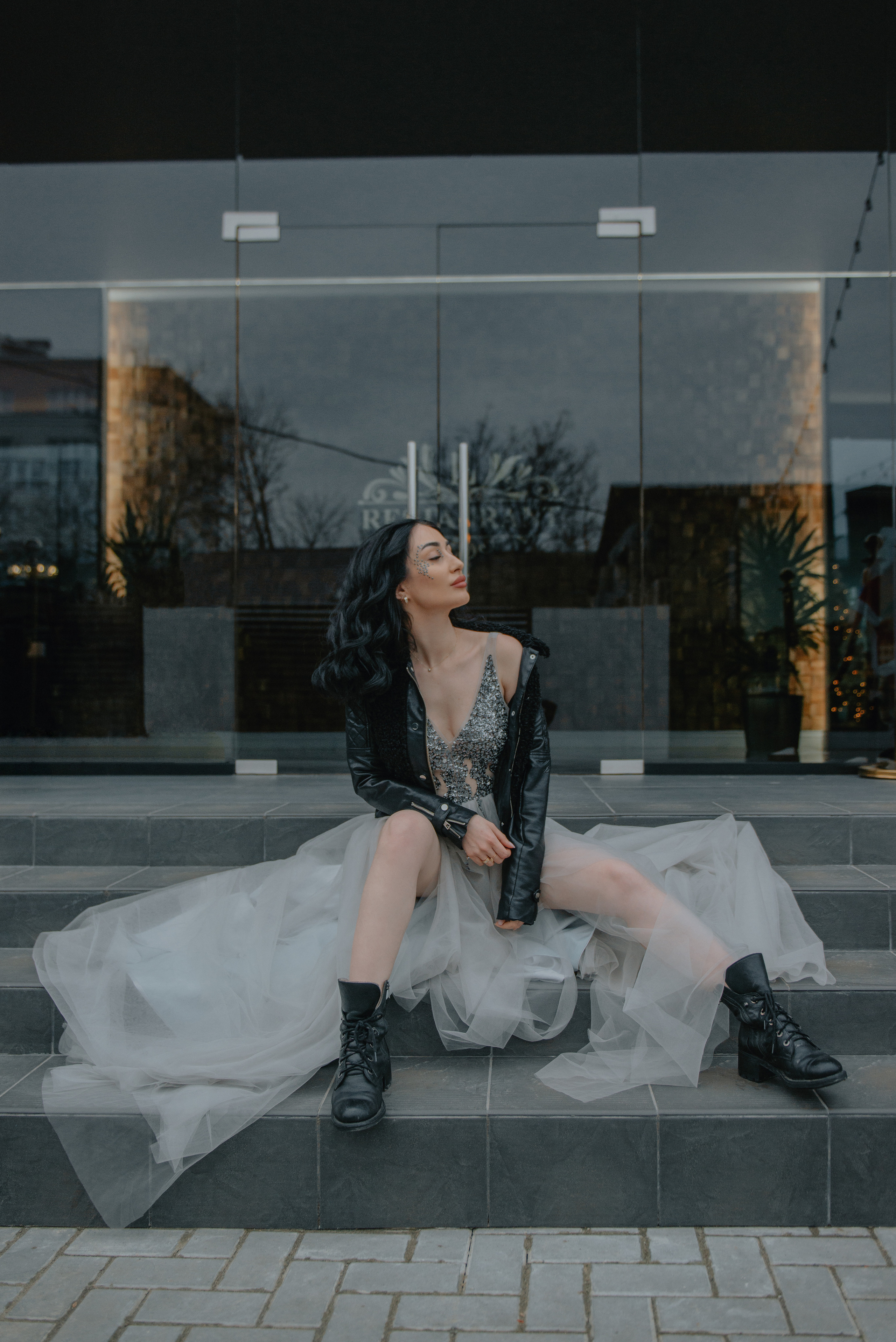 Portrait photoshoot in beautiful dresses in a restaurant in Prague. Professional photographer in Prague Anastasia Haritonova