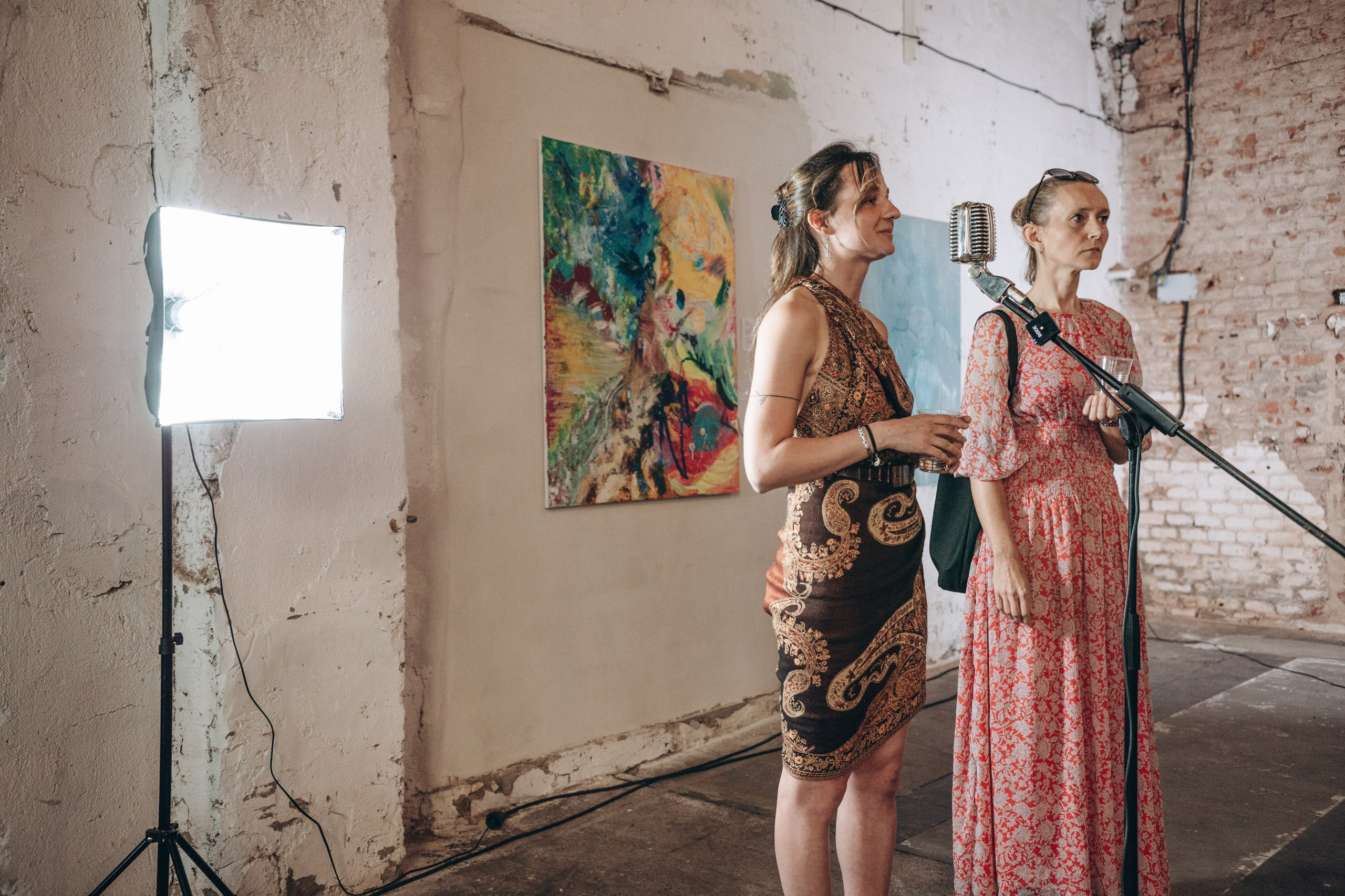 VERNISÁŽ. Dana Lišková — Empathetic Photographer | Introspective Artist |Neurodivergent Coach | Founder of Artepy.cz