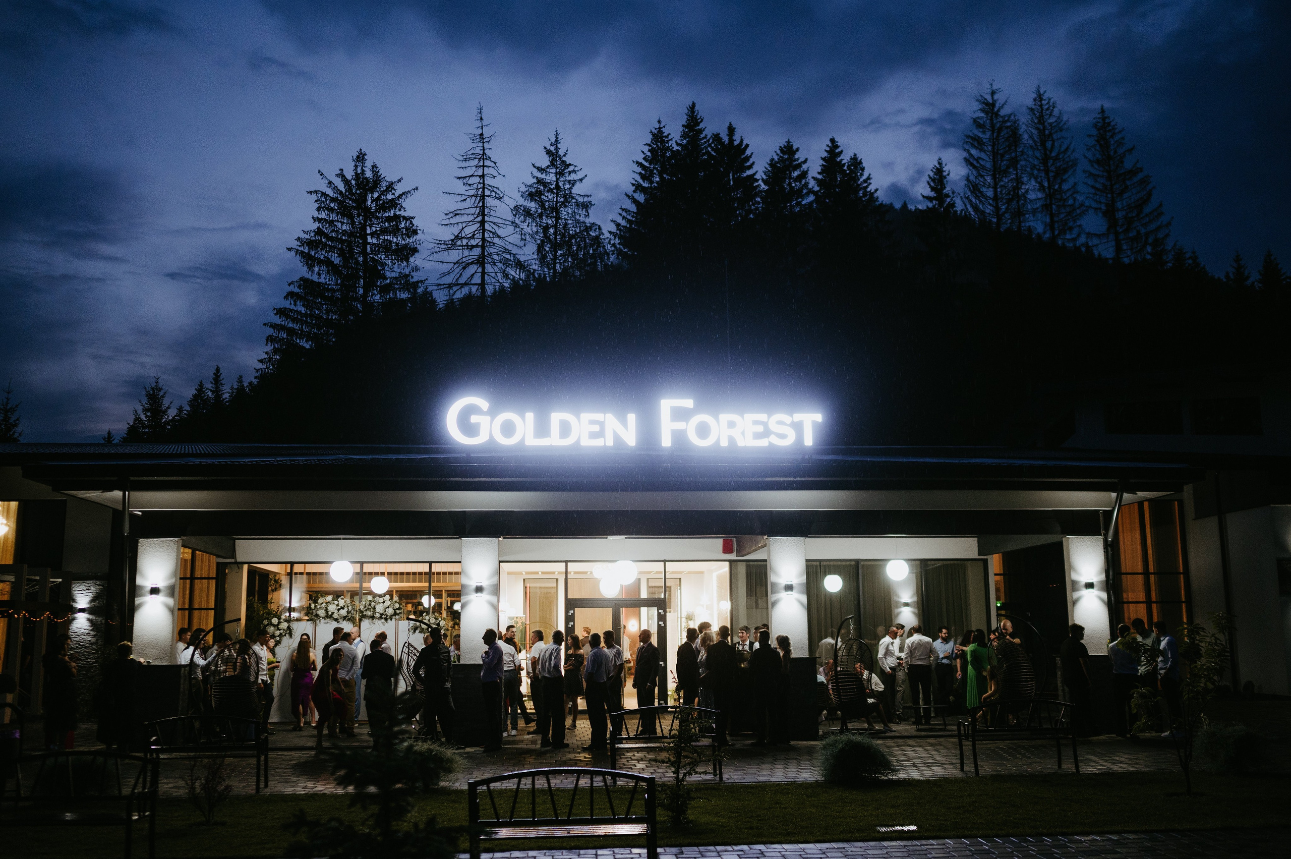 Rodica și Claudiu - O nuntă autentică și plină de emoție la Golden Forest. Valentin Melen - fotograf de nunta 🤍