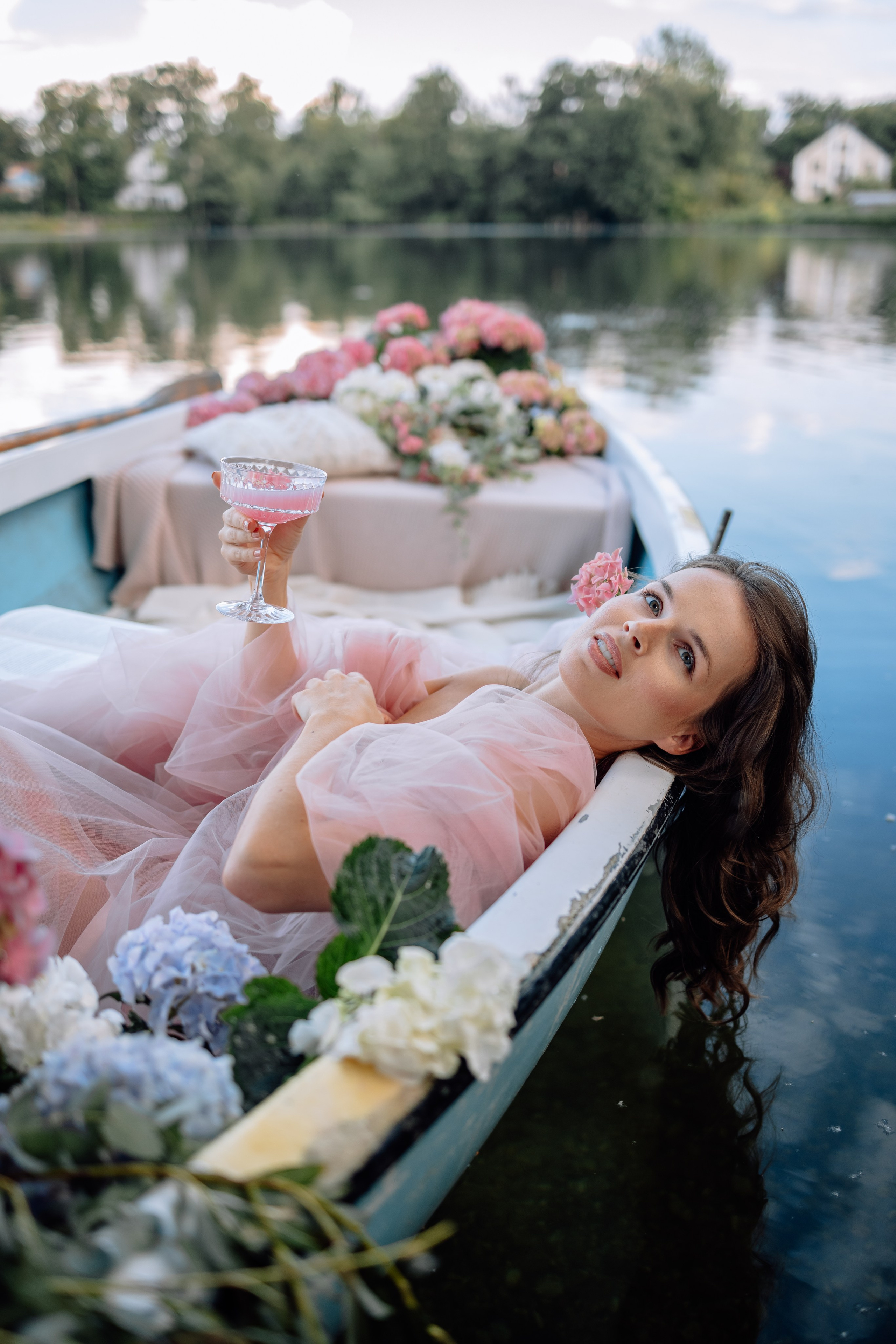 Das Boot mit Blumen. Hochzeitsfotograf München Taufe Familienfotograf Tanja Mauke