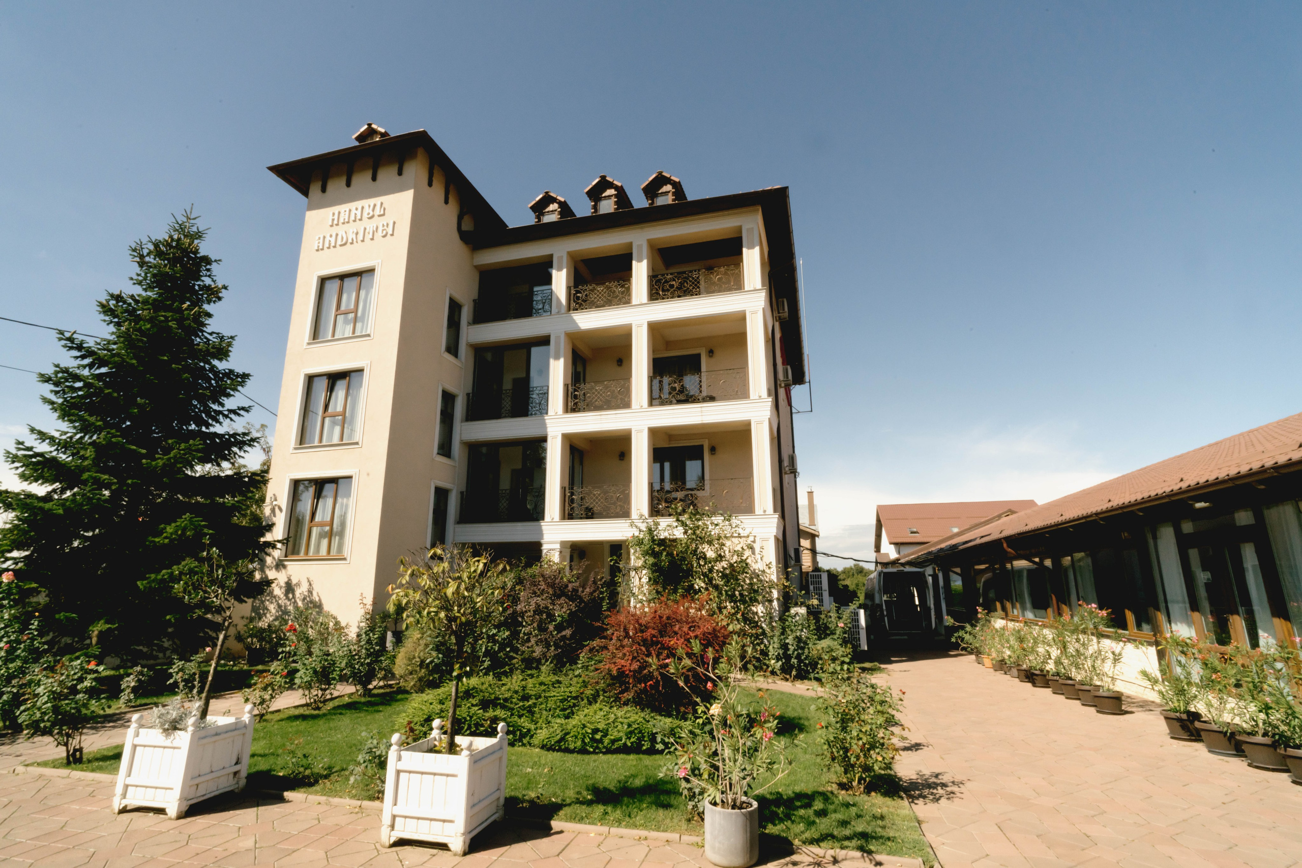 Nunta Andreea&Eugen Craiova 2024. MDimaFotoStudio. Fotograf de nuntă, evenimente private și de familie