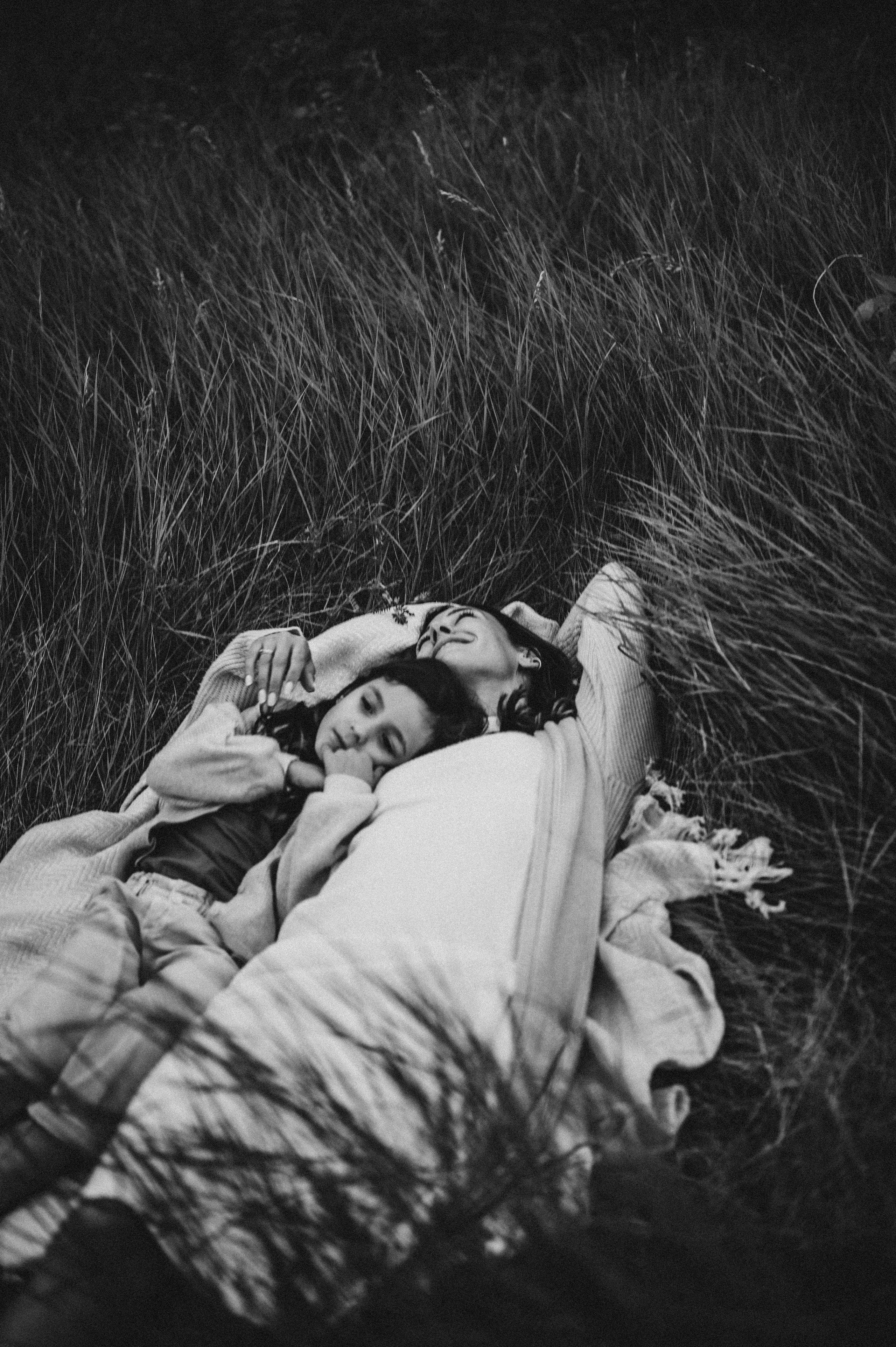 Bojana i Srna / mammy and me photosession. Deciji i porodicni fotograf u Beogradu Oksana Skendzic