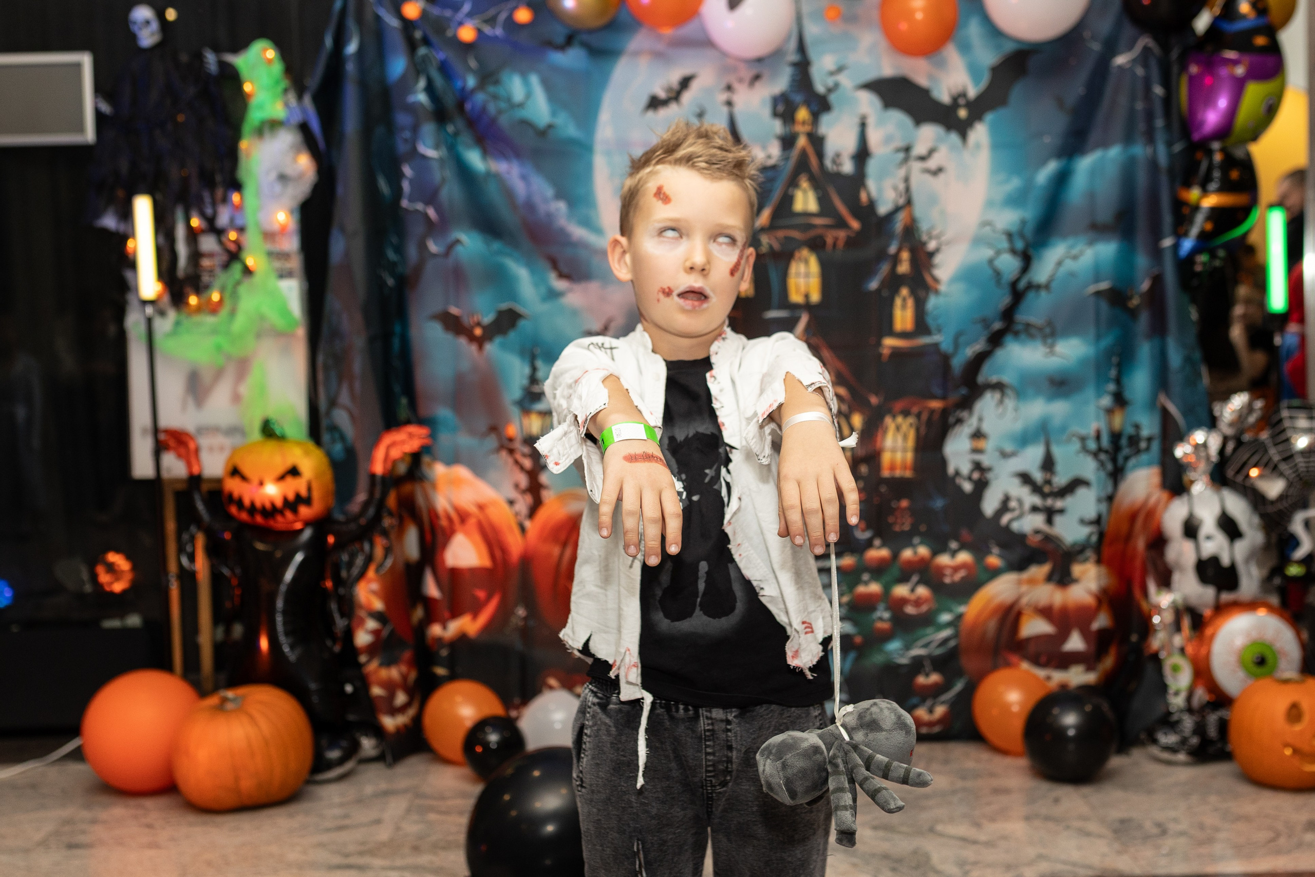 Leo dance studio Helloween 2025. Семейный и детский фотограф в Варшаве Мила Бобровская